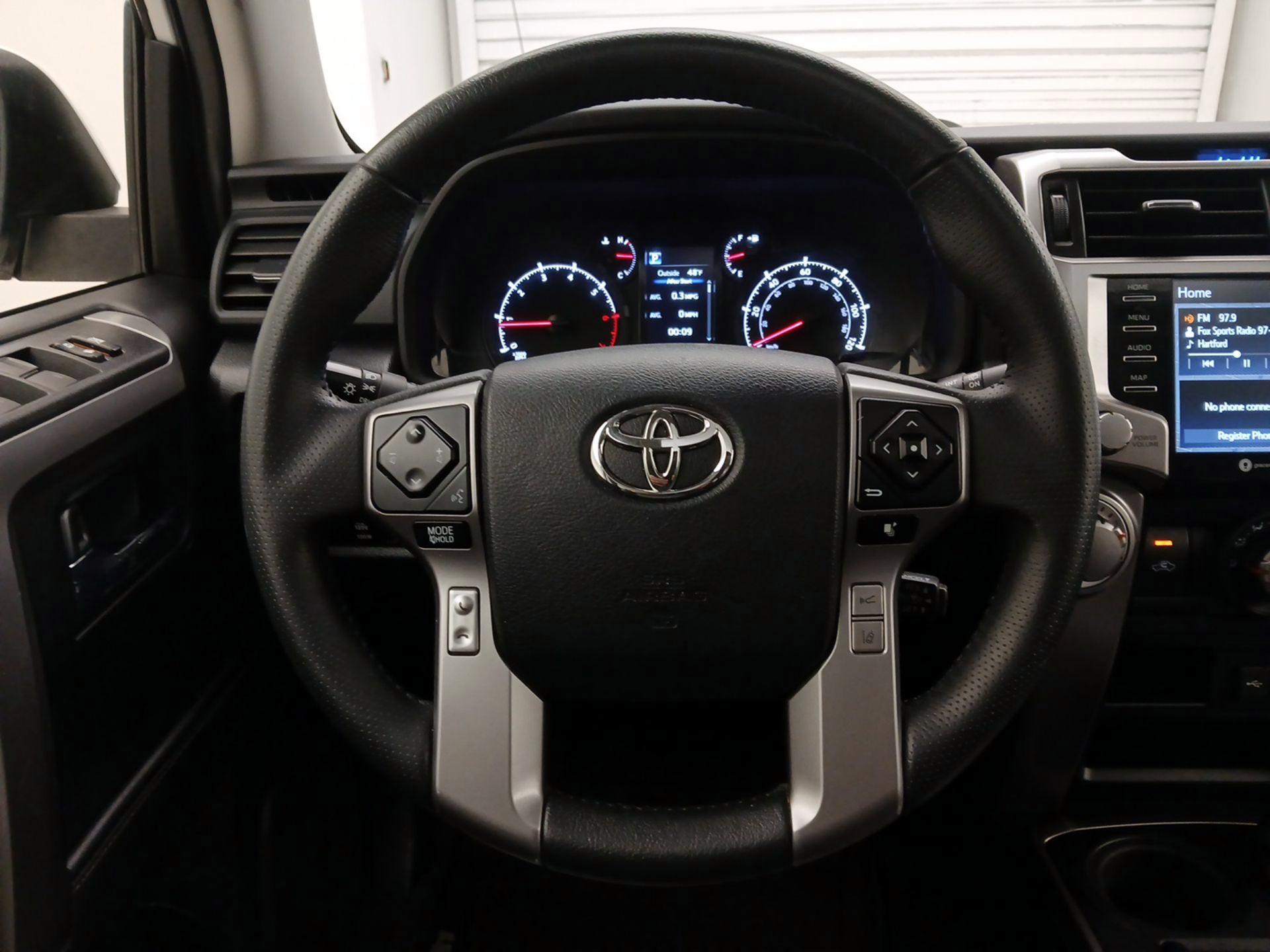 Thumbnail: 2020 Toyota 4Runner - 10