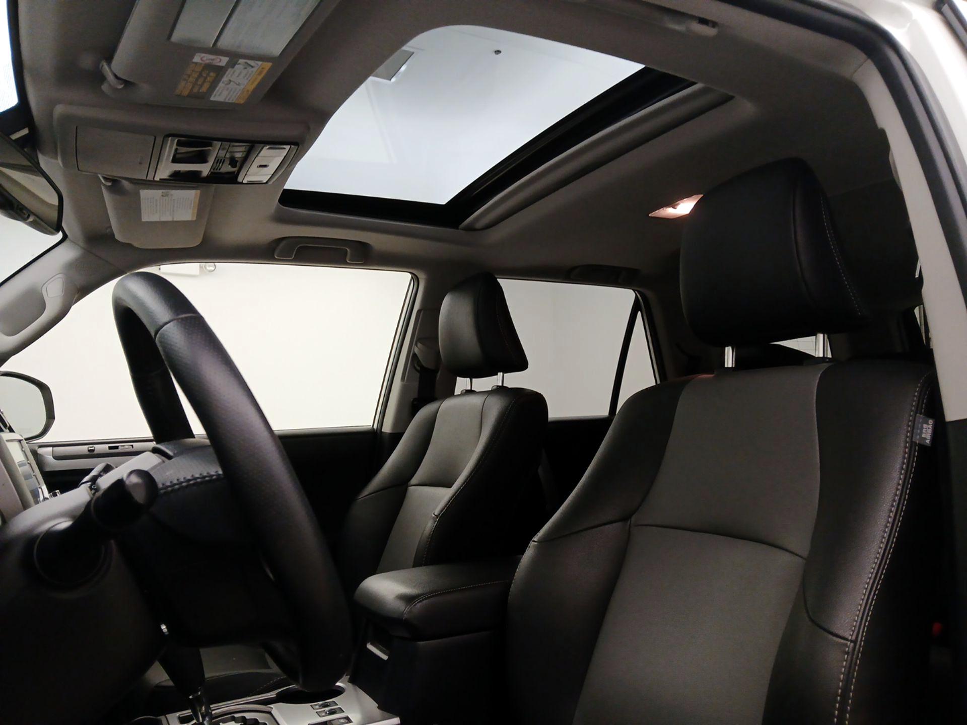 Thumbnail: 2020 Toyota 4Runner - 20
