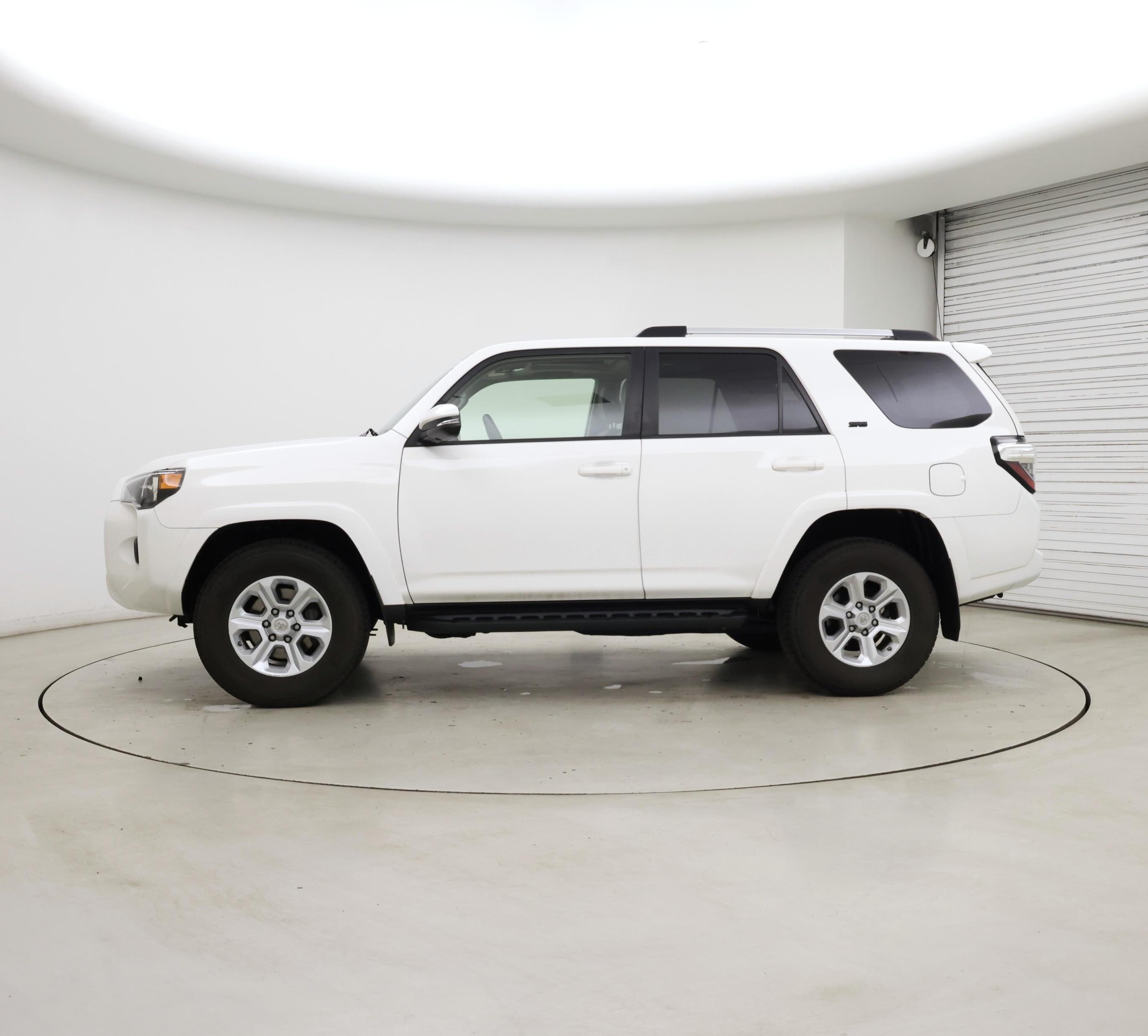 Thumbnail: 2020 Toyota 4Runner - 3