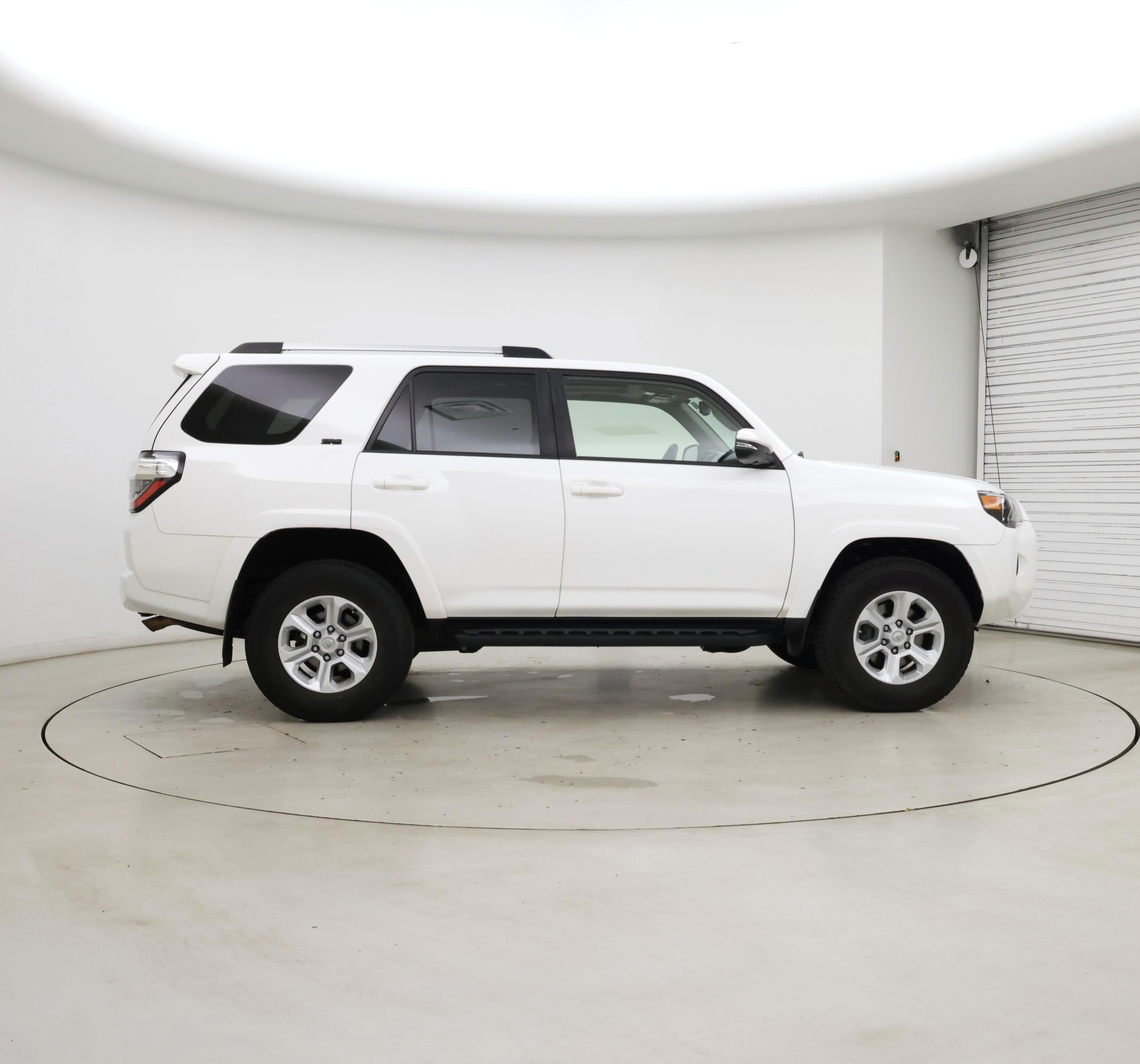 Thumbnail: 2020 Toyota 4Runner - 7