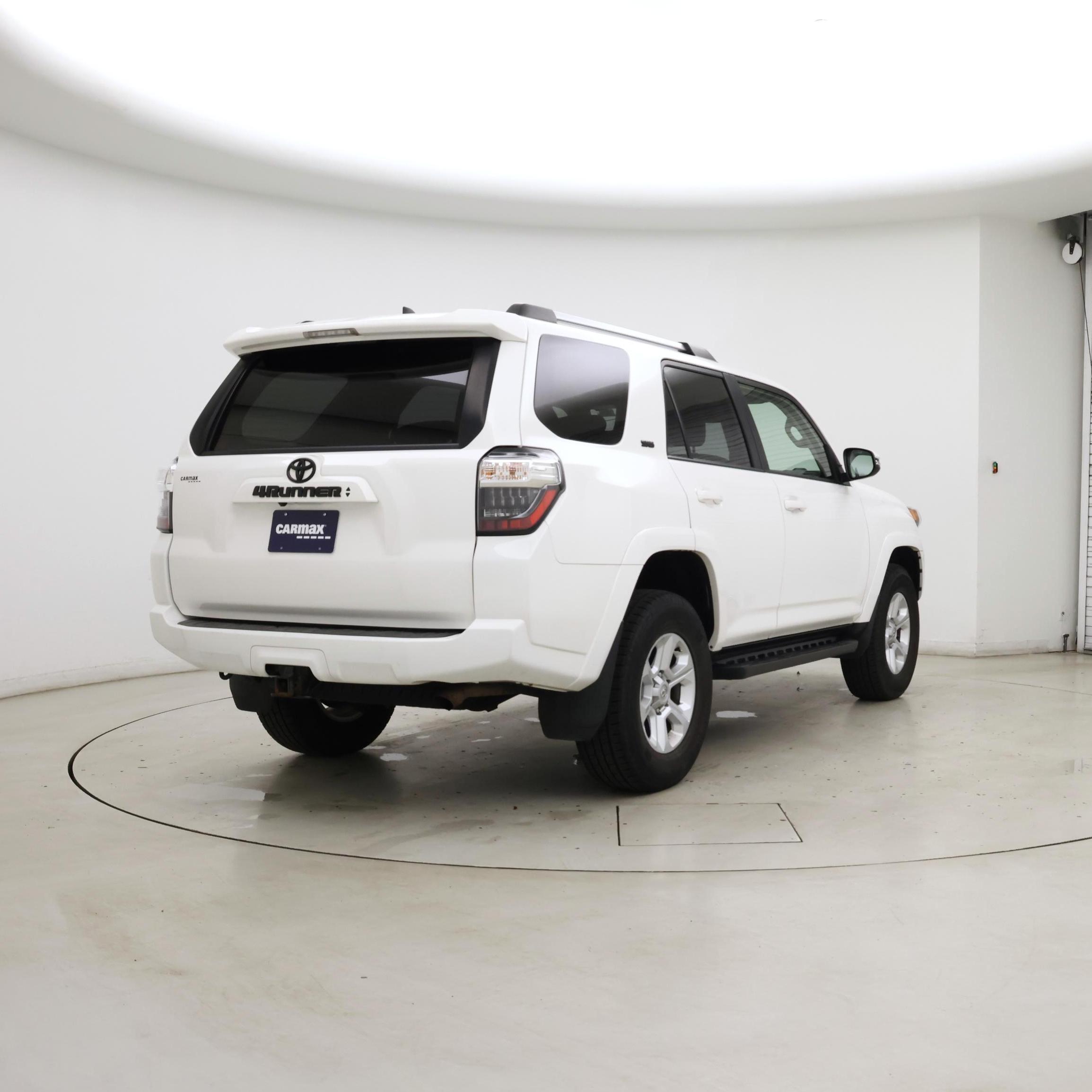 Thumbnail: 2020 Toyota 4Runner - 8