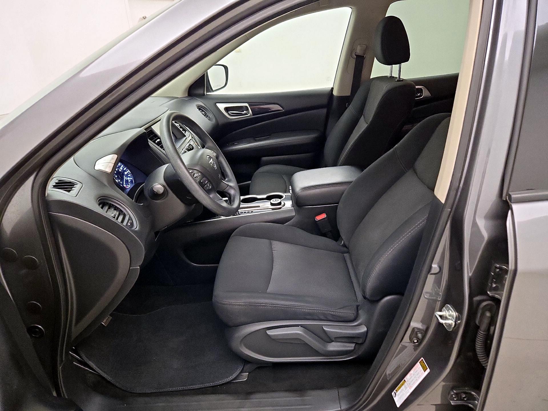 Thumbnail: 2020 Nissan Pathfinder - 11