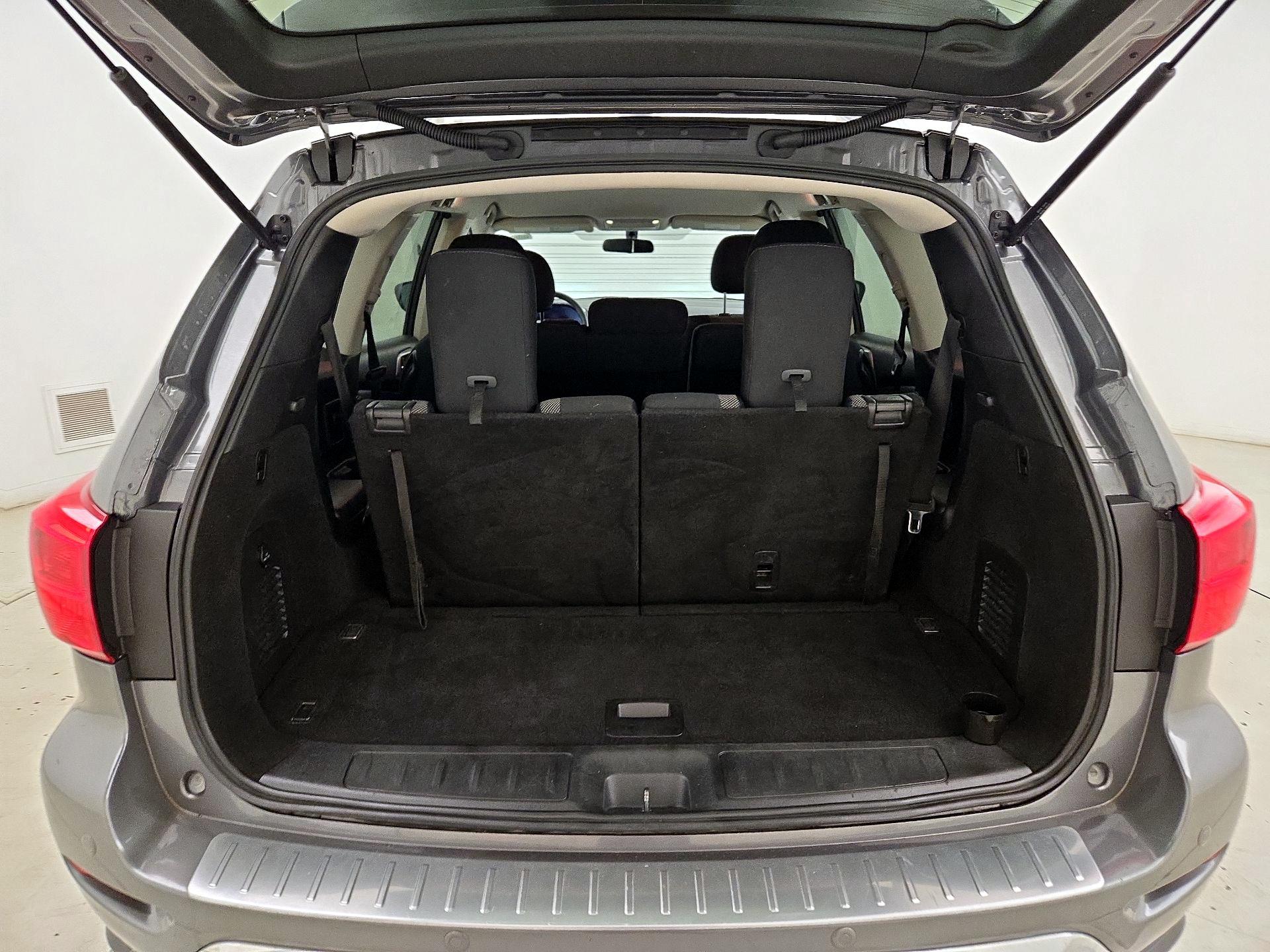 Thumbnail: 2020 Nissan Pathfinder - 18