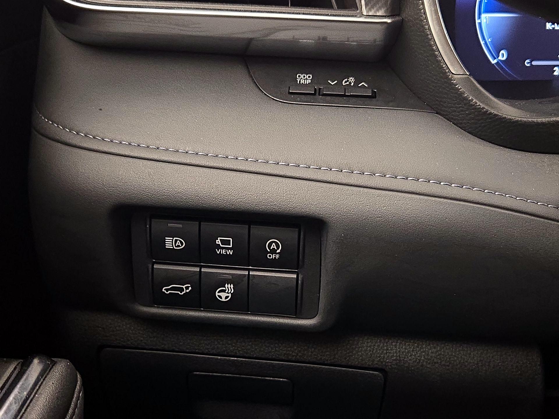 Thumbnail: 2023 Toyota Highlander - 13