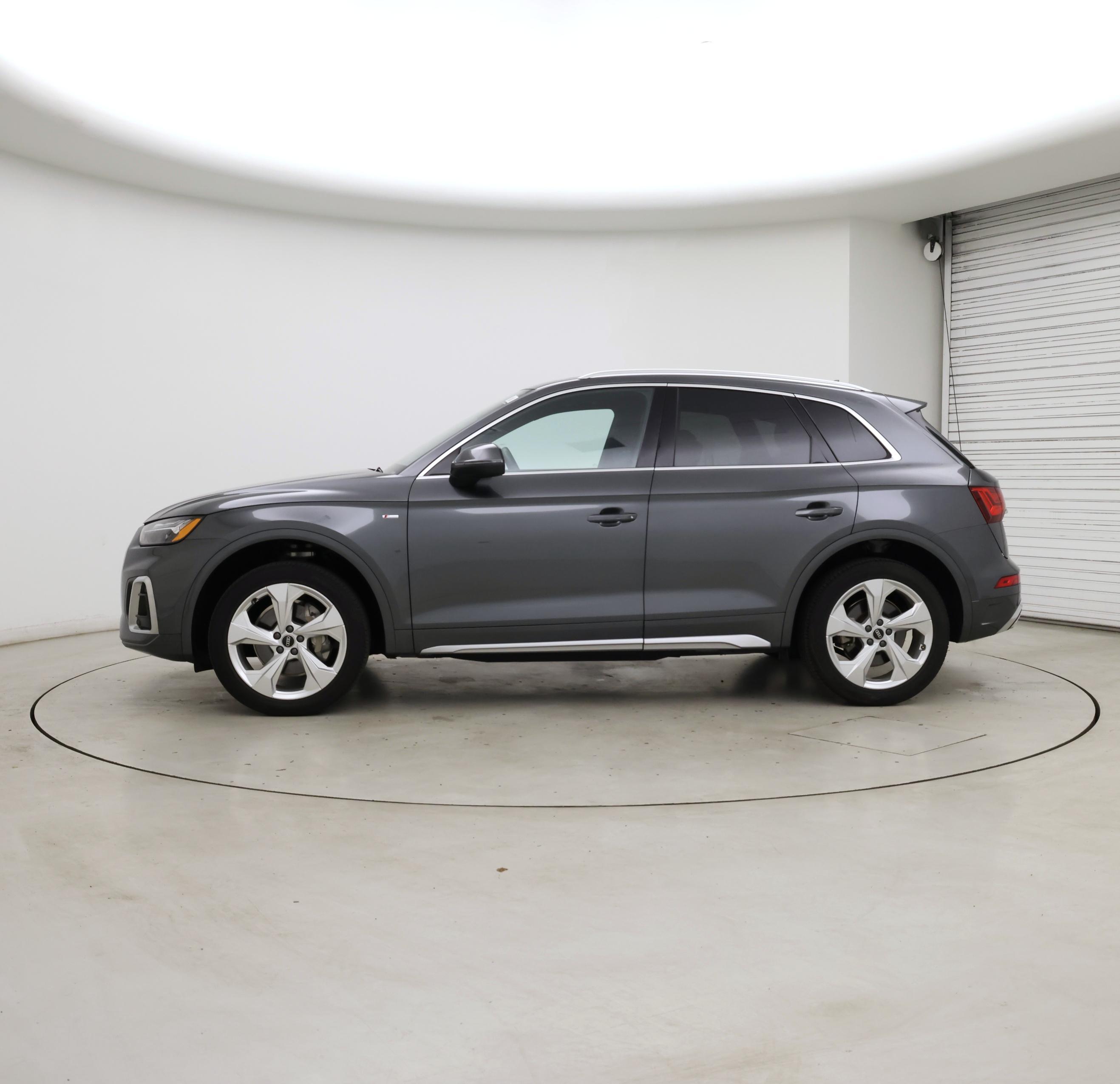 Thumbnail: 2022 Audi Q5 - 3