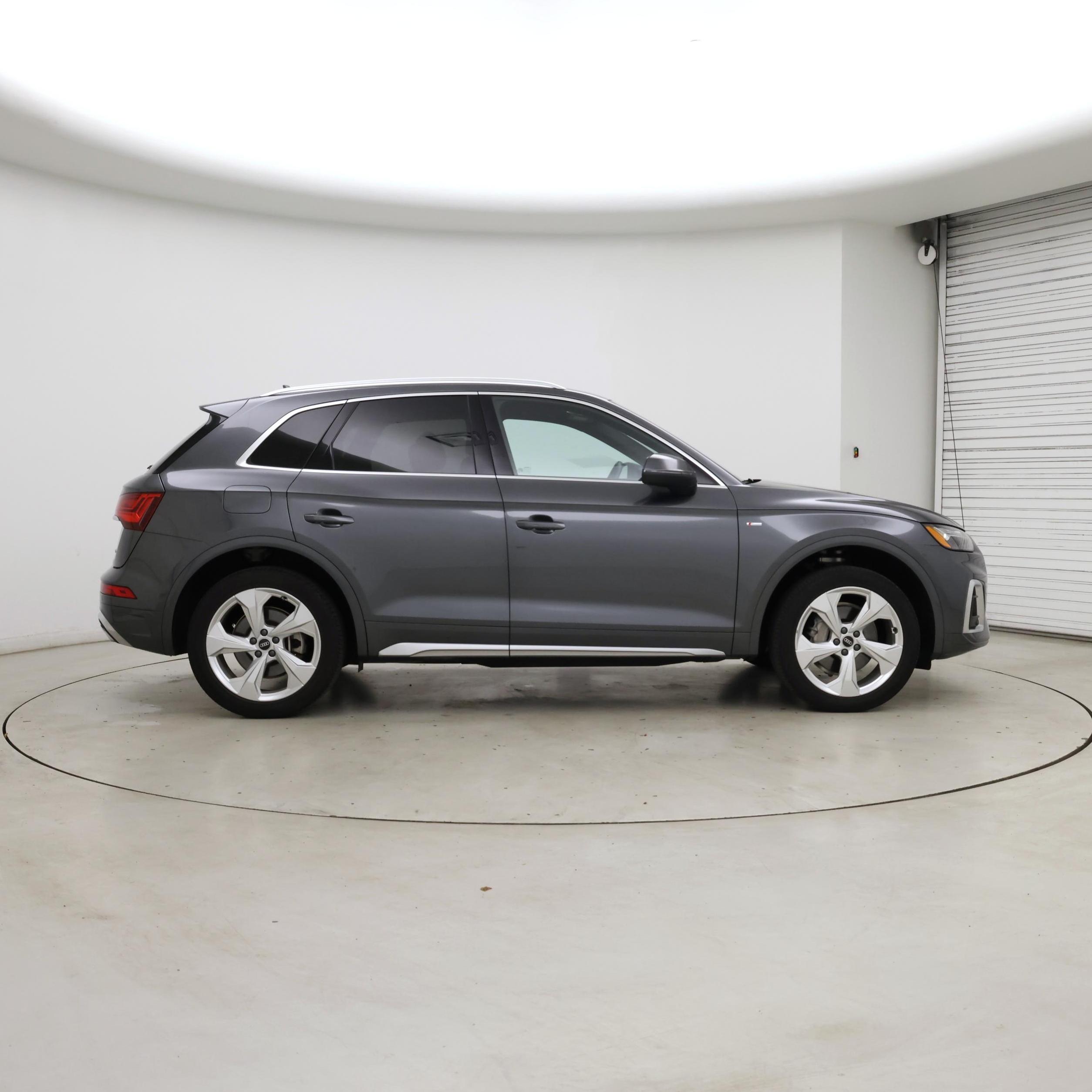 Thumbnail: 2022 Audi Q5 - 7