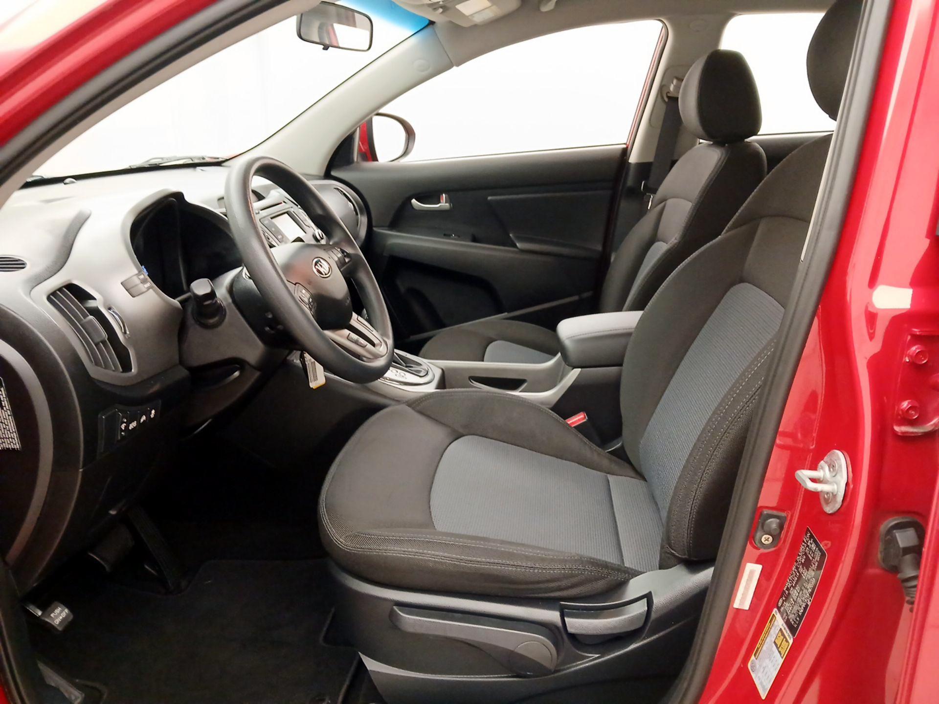 Thumbnail: 2015 Kia Sportage - 11