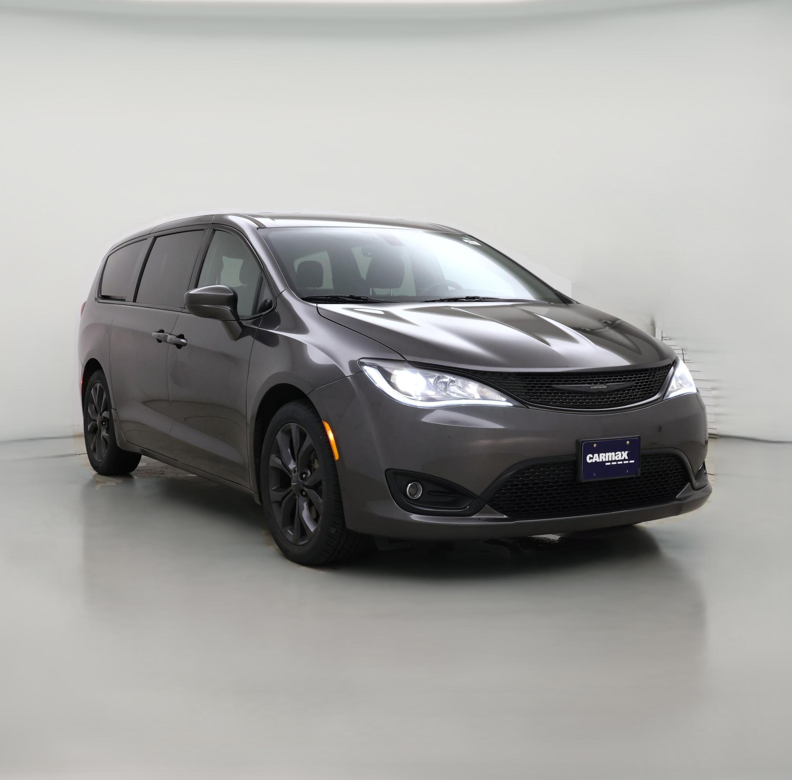 Thumbnail: 2019 Chrysler Pacifica - 1