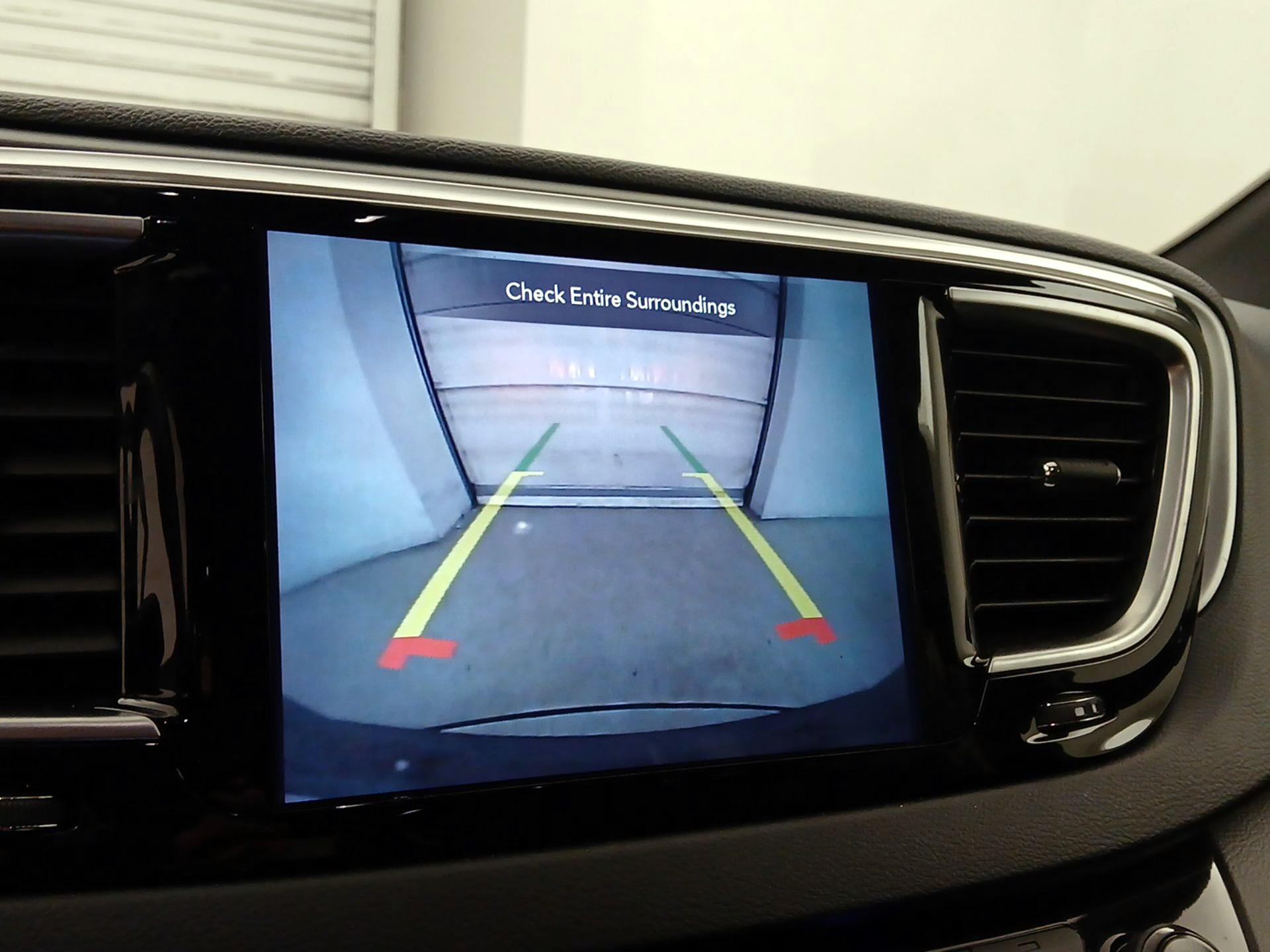 Thumbnail: 2019 Chrysler Pacifica - 15