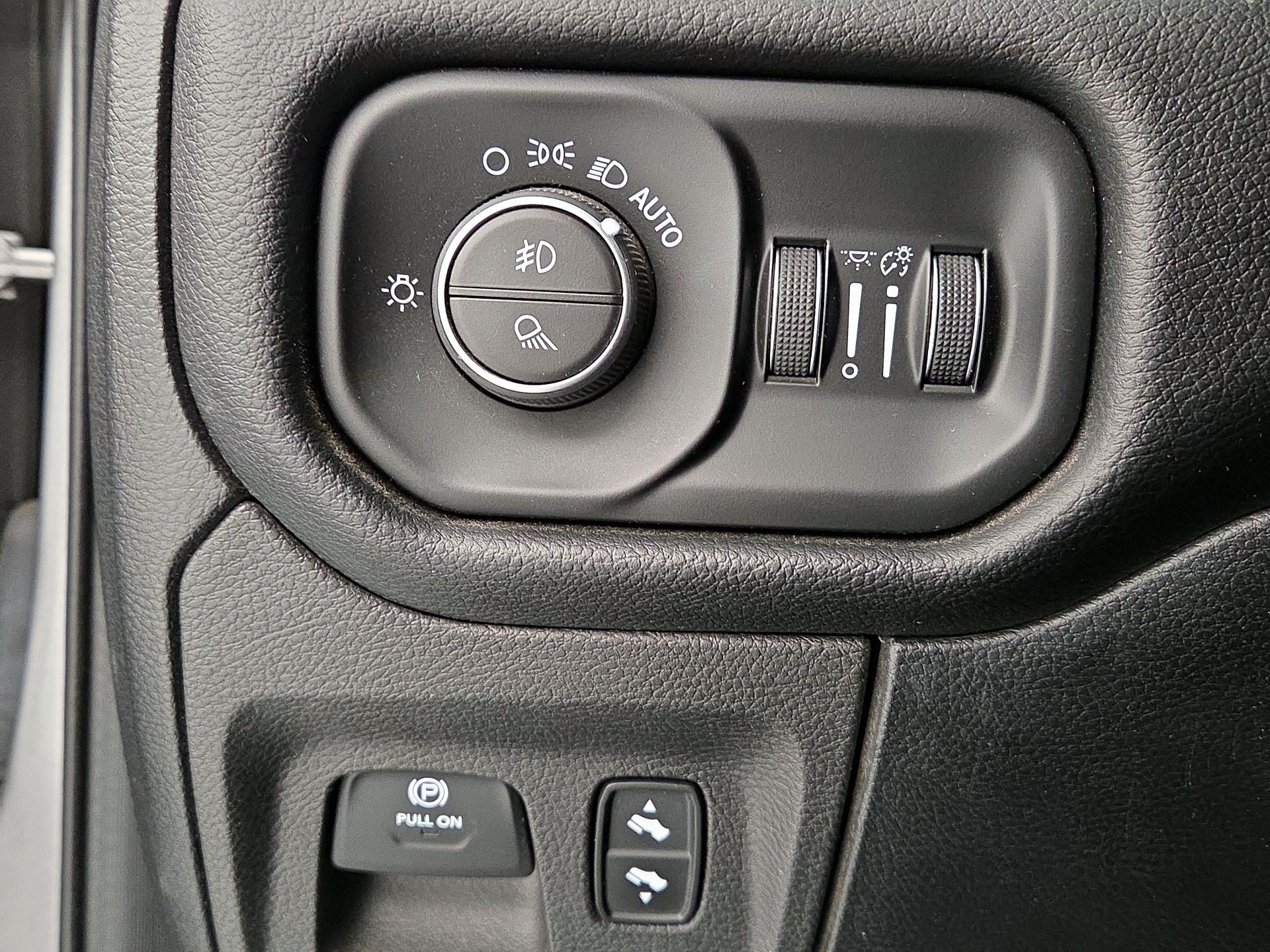Thumbnail: 2020 RAM 1500 - 13