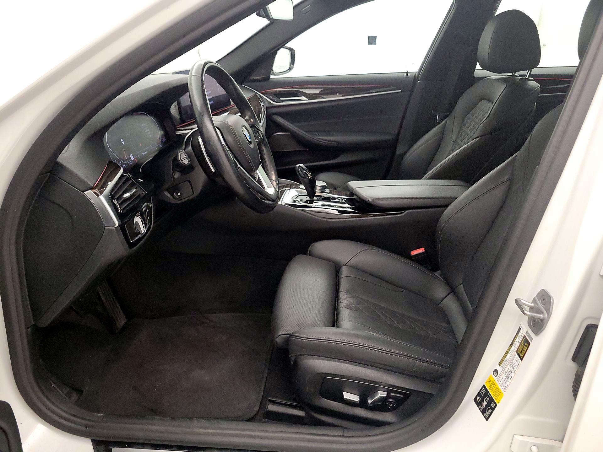 Thumbnail: 2021 BMW 5 Series - 11