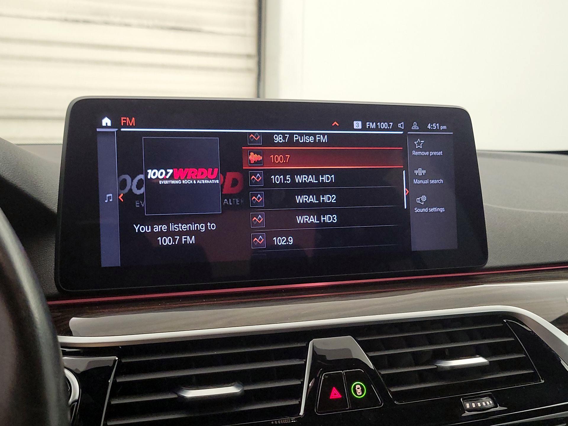 Thumbnail: 2021 BMW 5 Series - 15