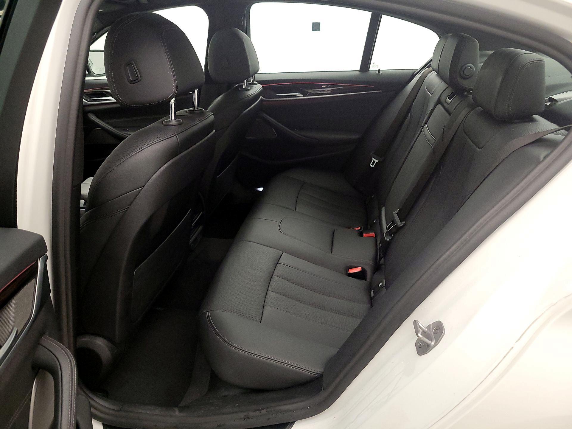 Thumbnail: 2021 BMW 5 Series - 20