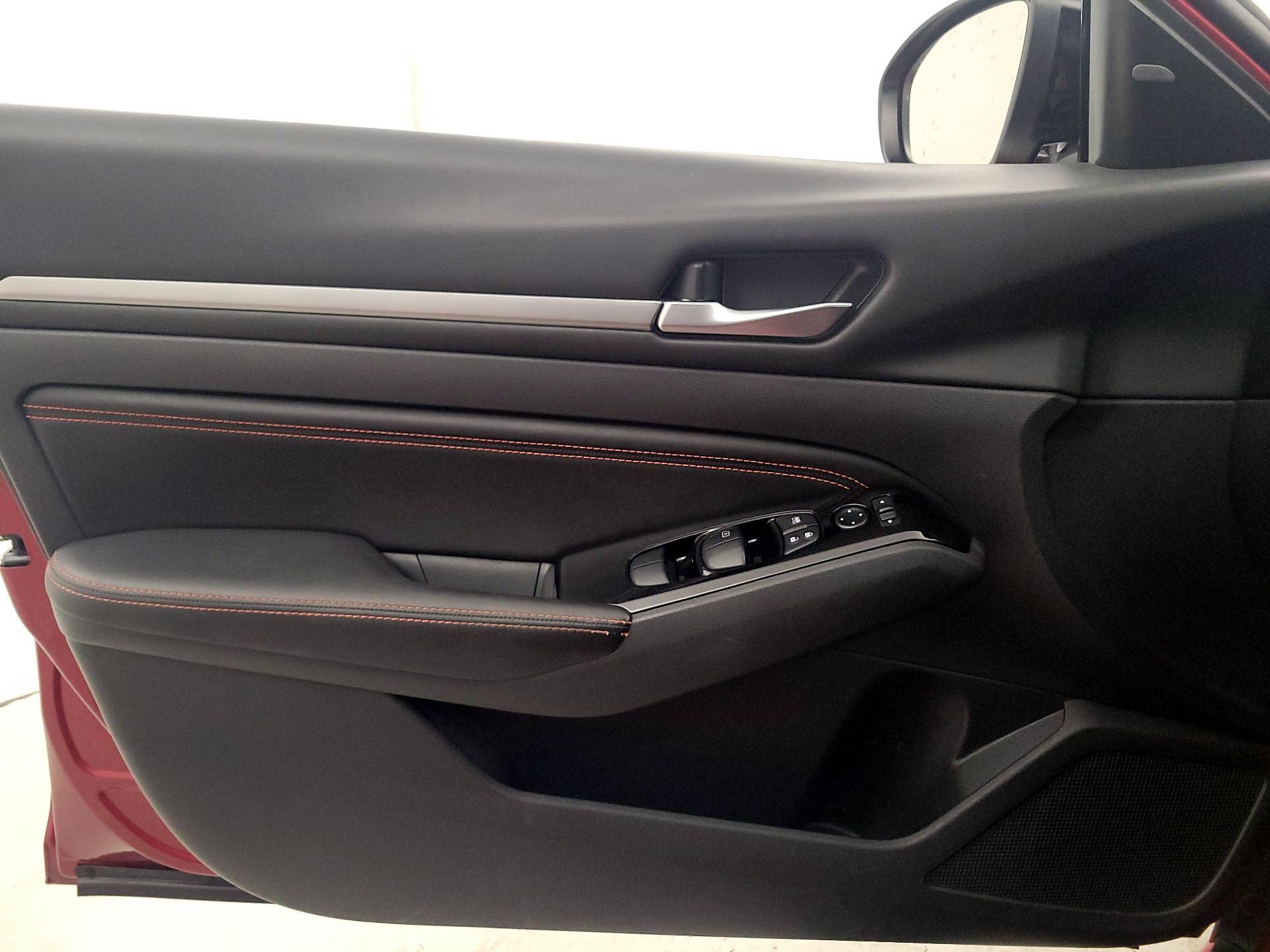 Thumbnail: 2023 Nissan Altima - 12