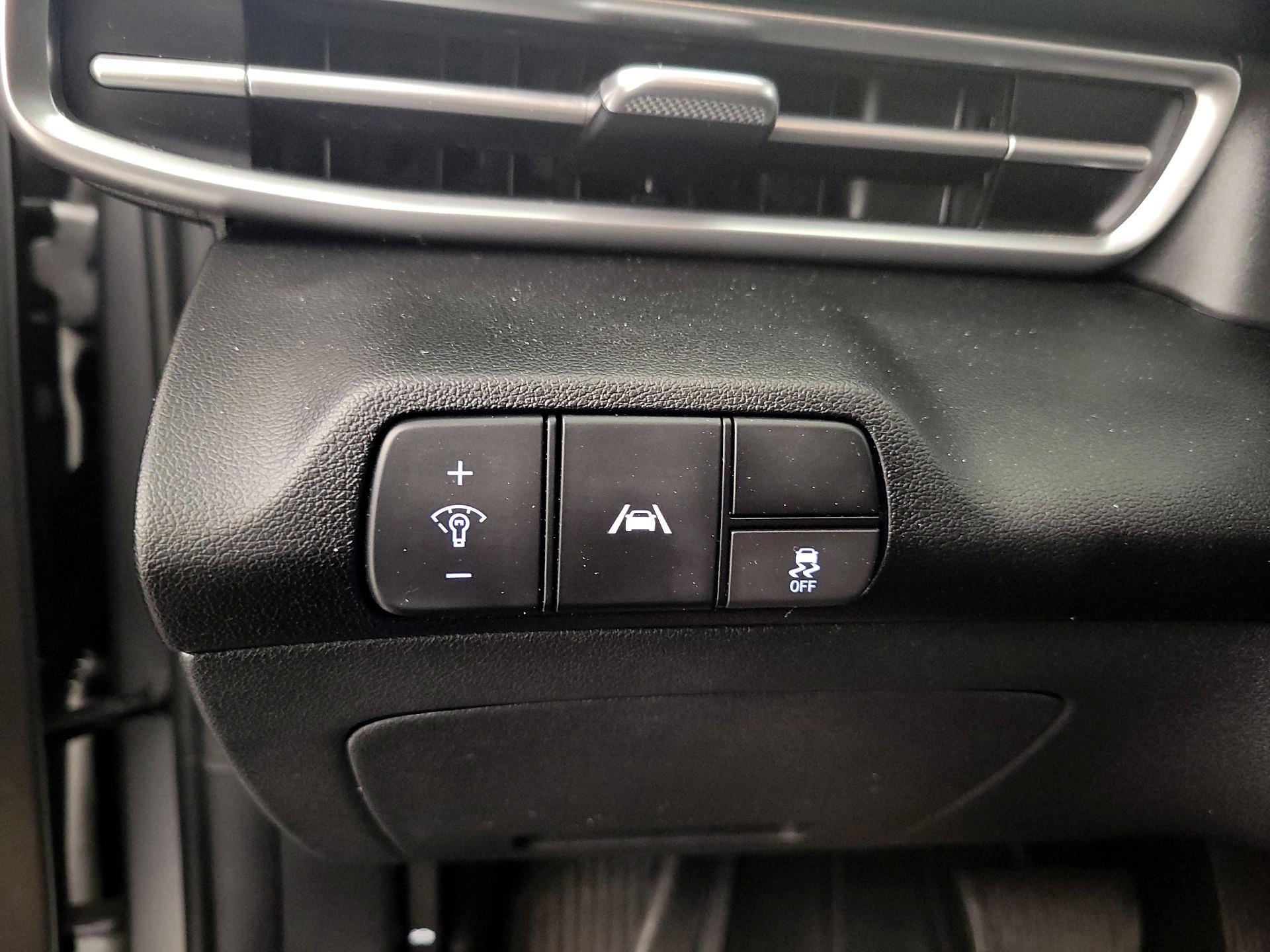 Thumbnail: 2023 Hyundai Elantra - 13