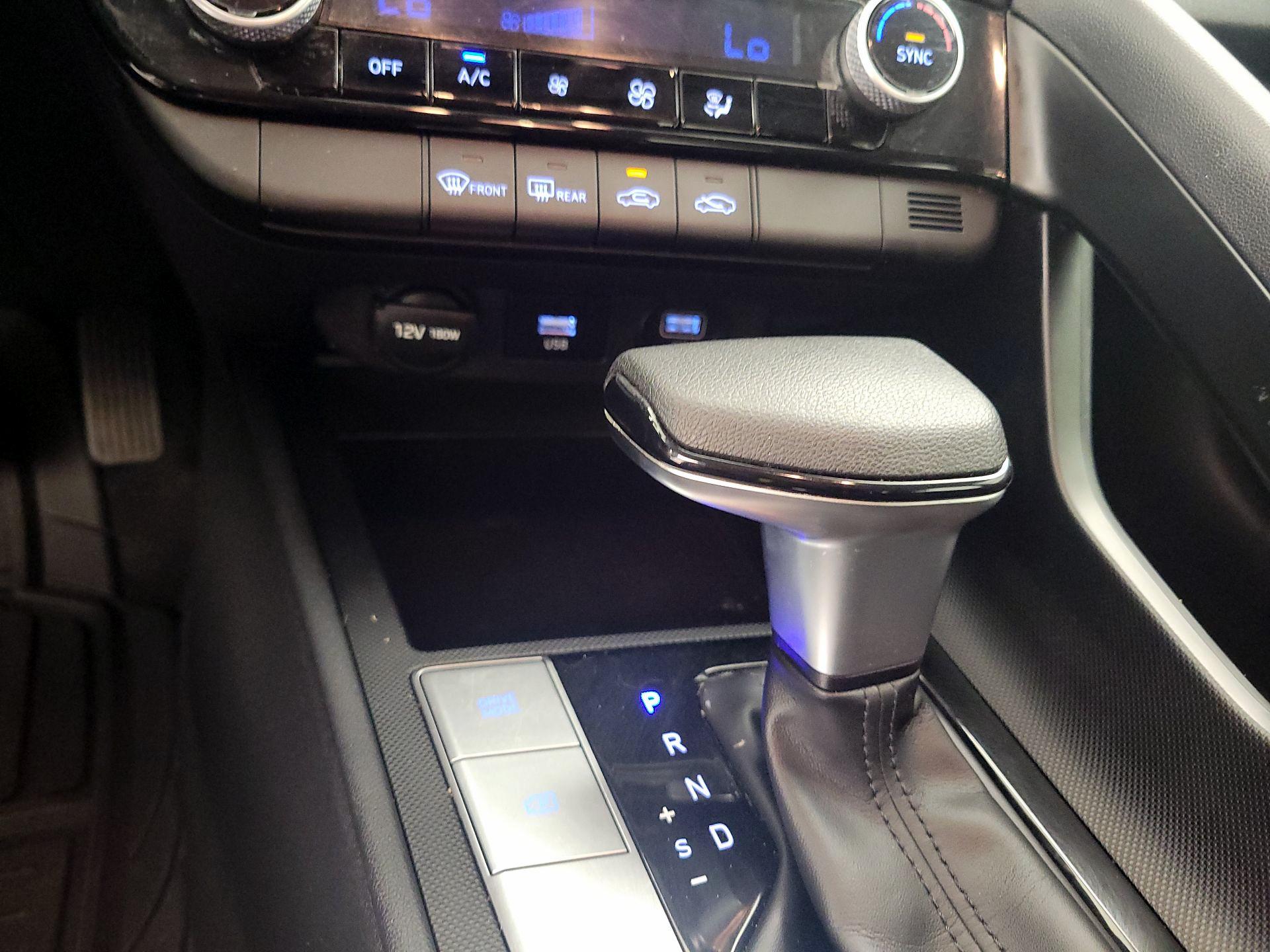 Thumbnail: 2023 Hyundai Elantra - 18