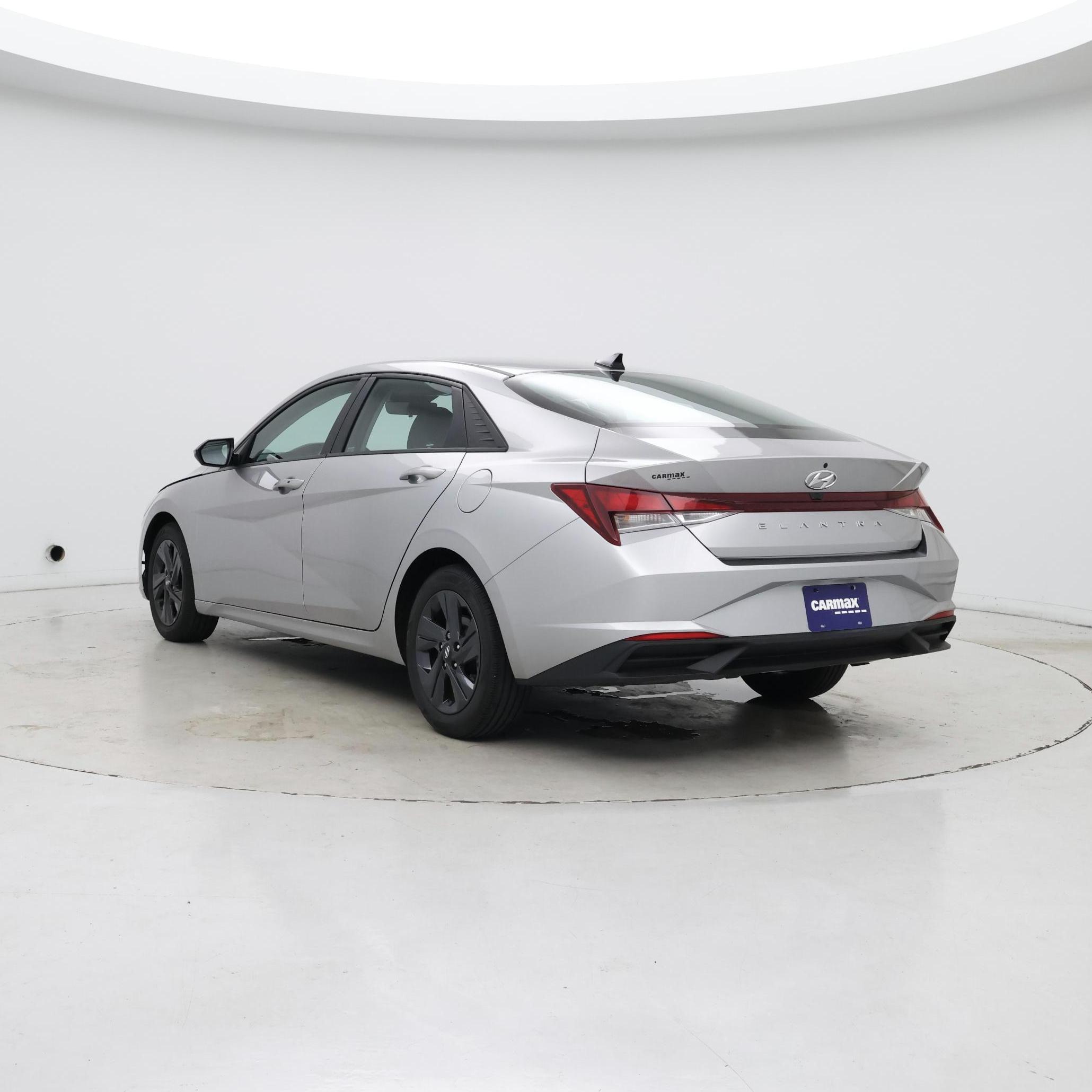 Thumbnail: 2023 Hyundai Elantra - 2