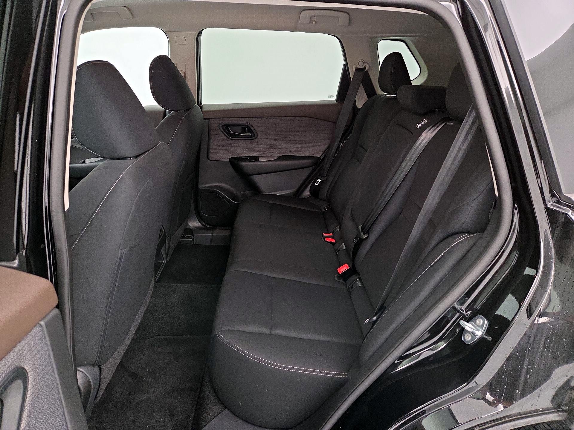 Thumbnail: 2023 Nissan Rogue - 19