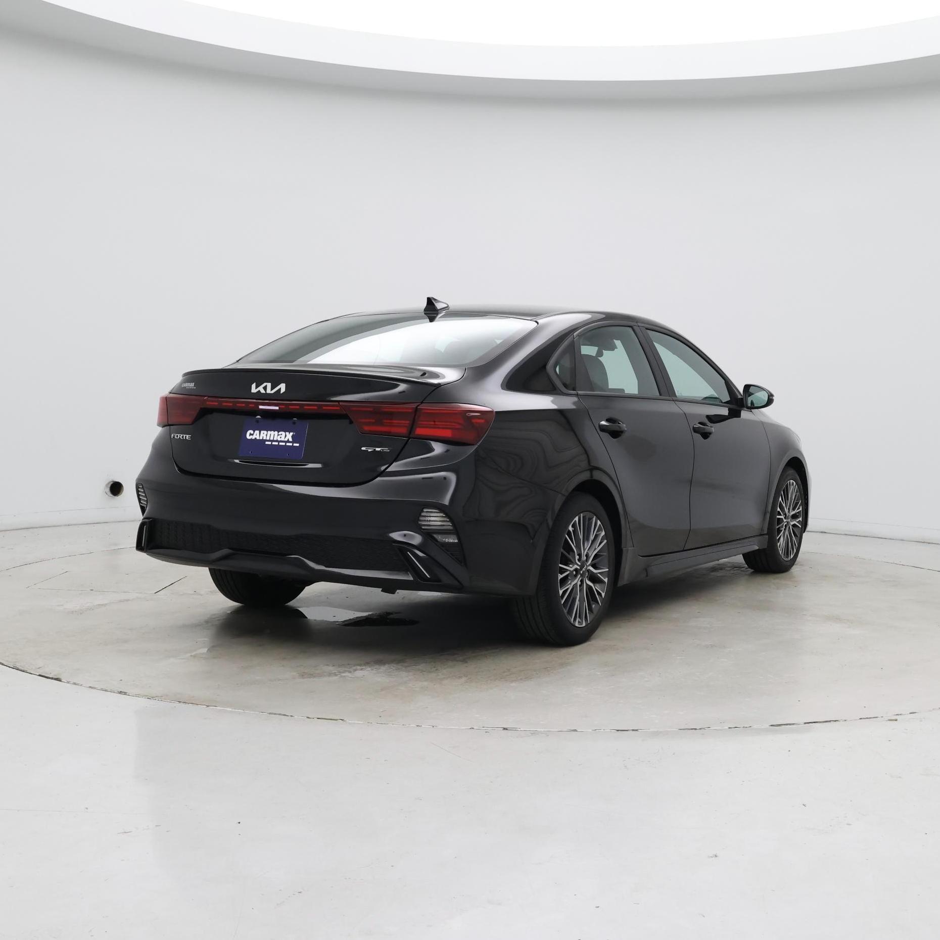 Thumbnail: 2023 Kia Forte - 8