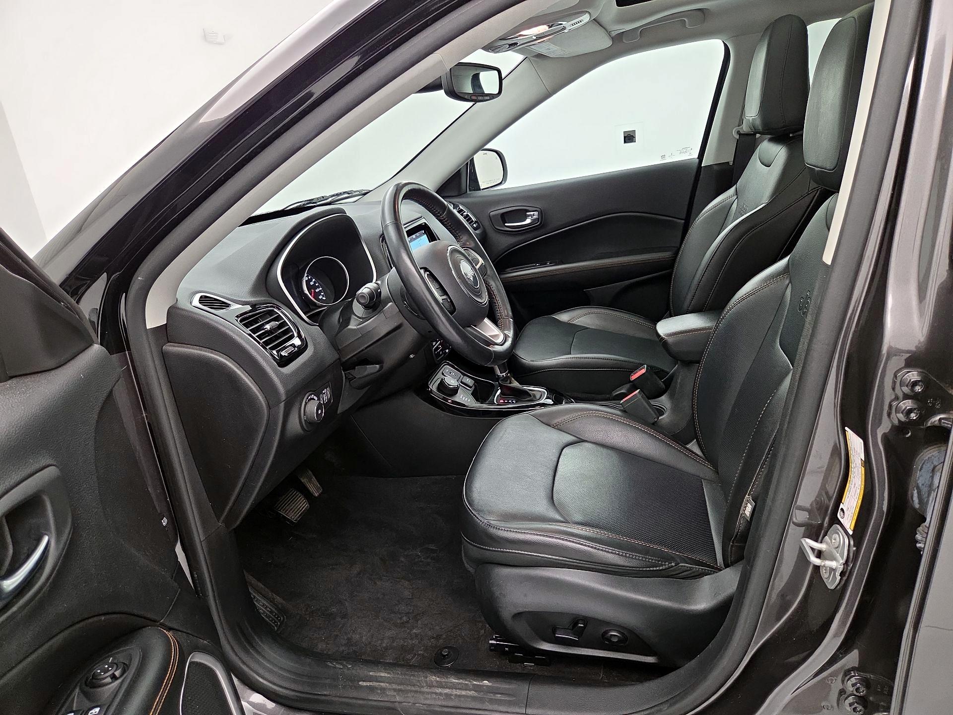 Thumbnail: 2020 Jeep Compass - 11