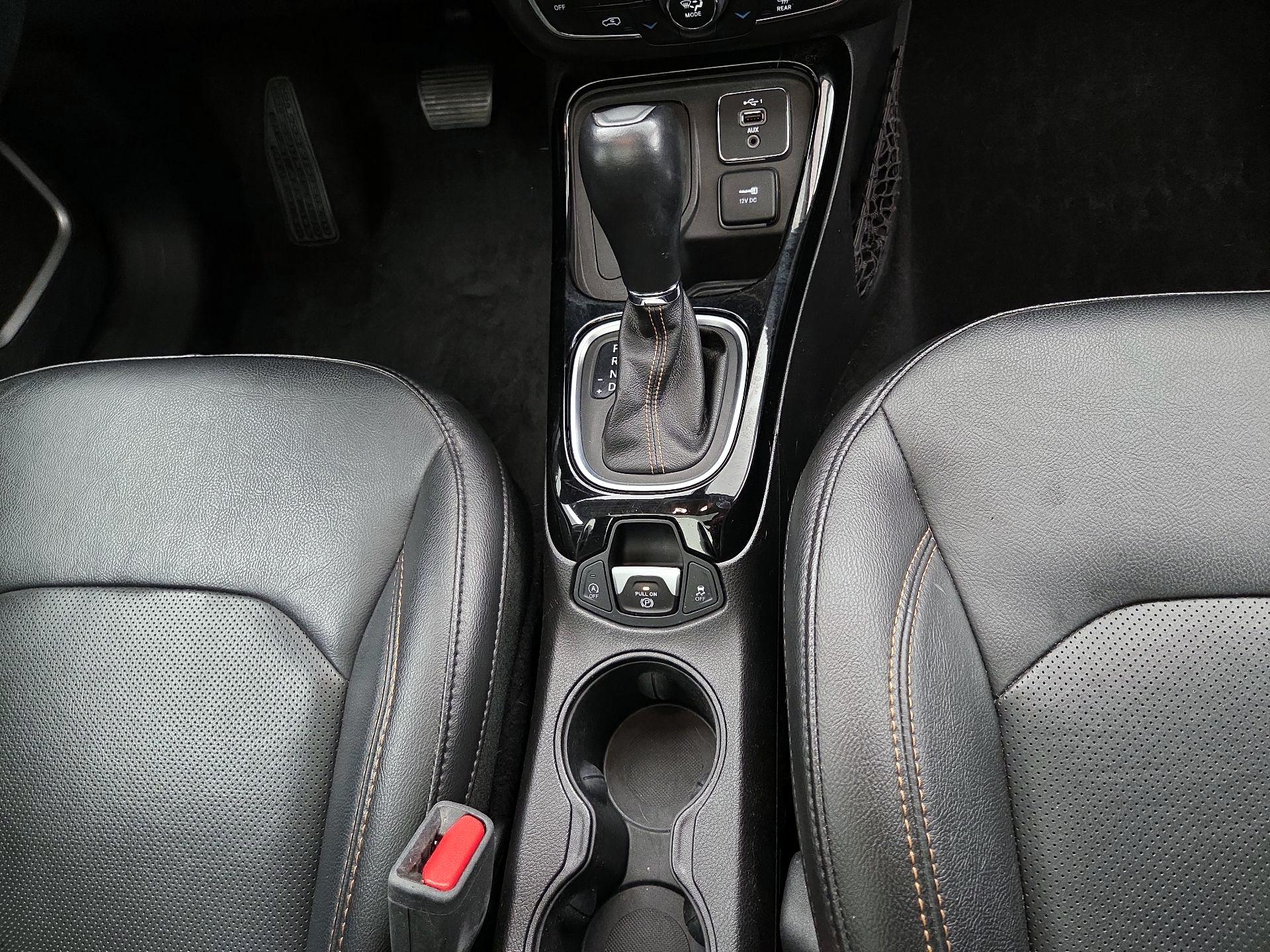 Thumbnail: 2020 Jeep Compass - 18