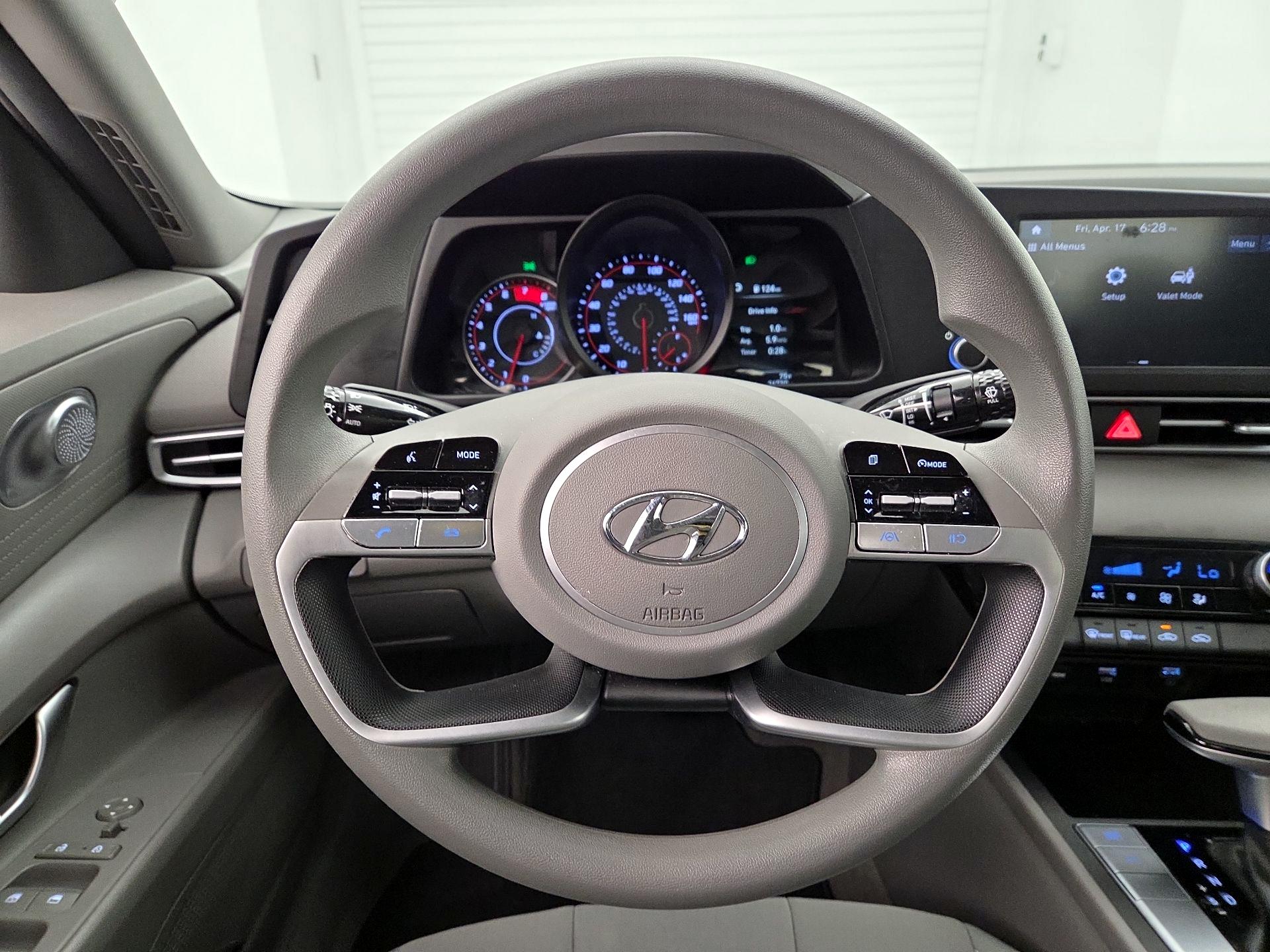 Thumbnail: 2023 Hyundai Elantra - 10