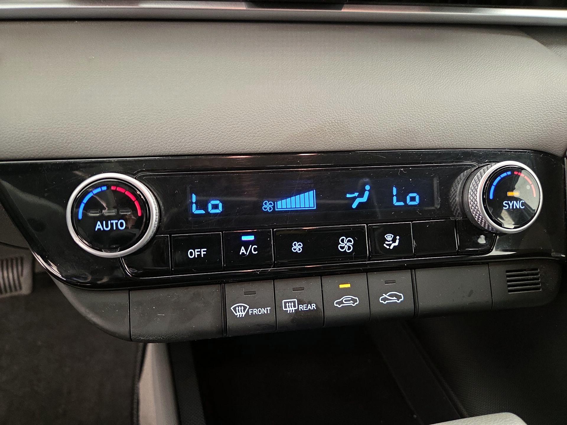 Thumbnail: 2023 Hyundai Elantra - 16