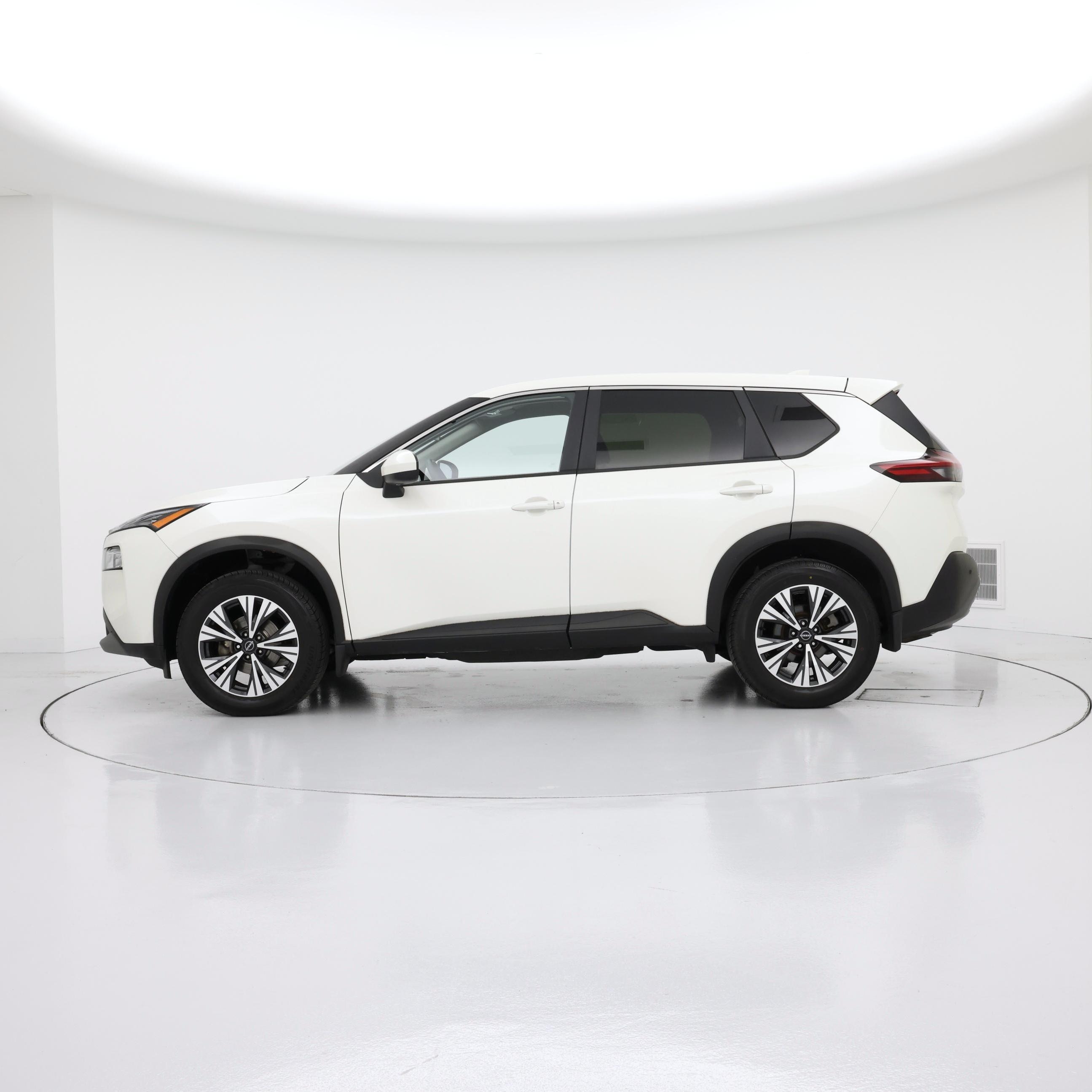 Thumbnail: 2023 Nissan Rogue - 3