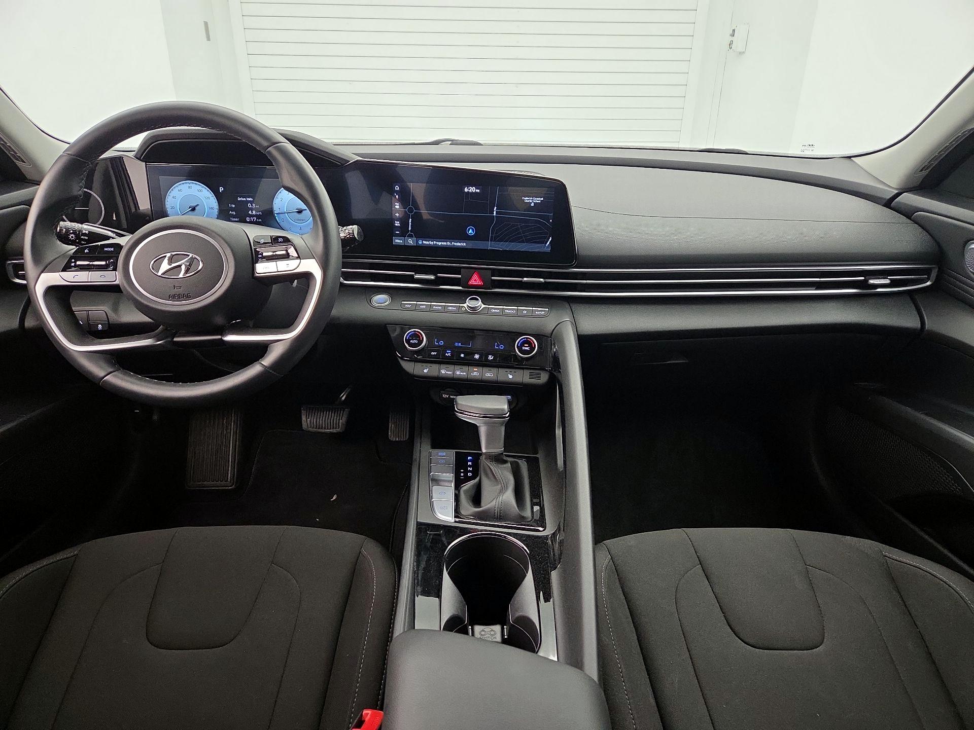 Thumbnail: 2023 Hyundai Elantra - 9