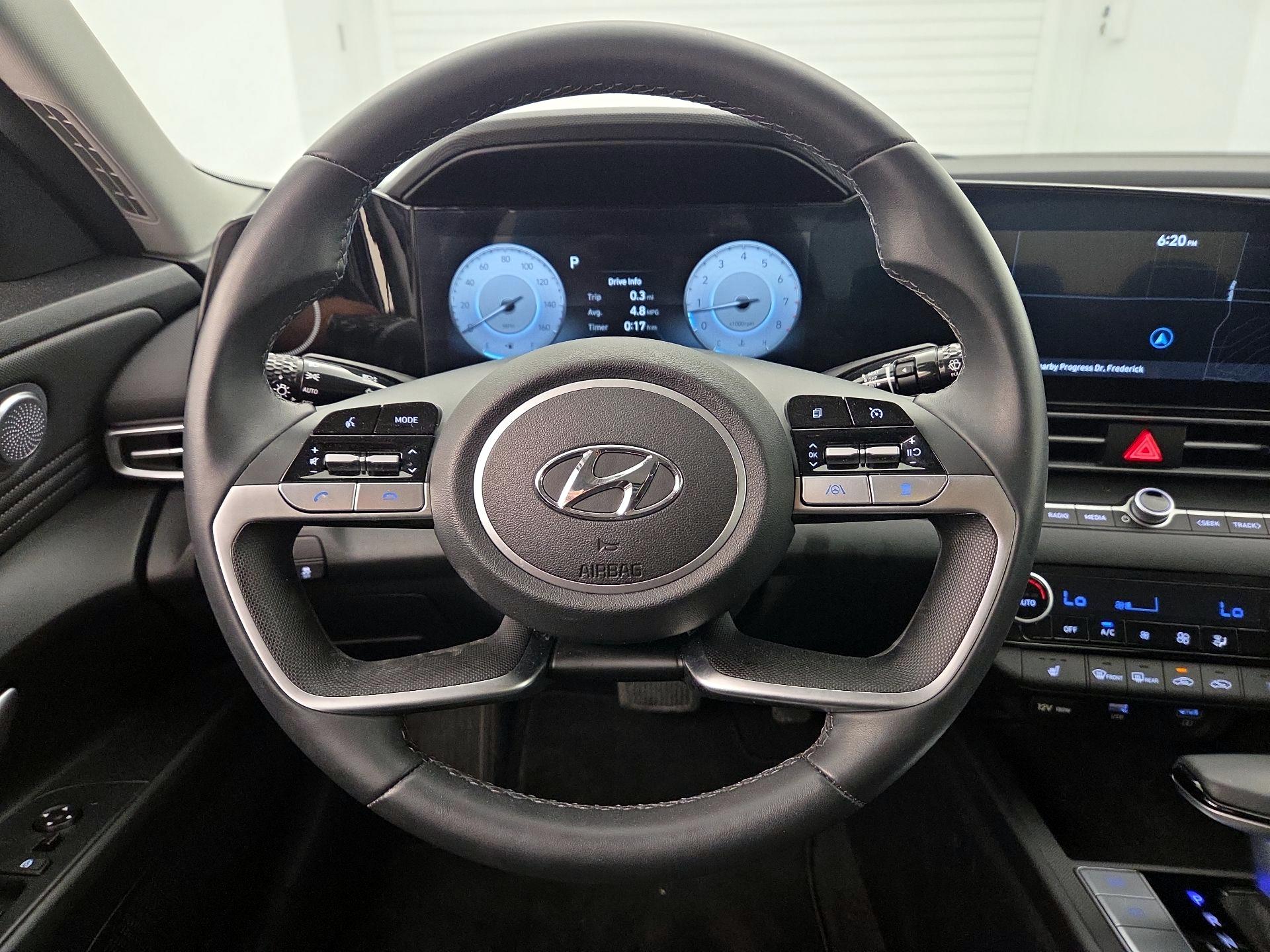 Thumbnail: 2023 Hyundai Elantra - 10