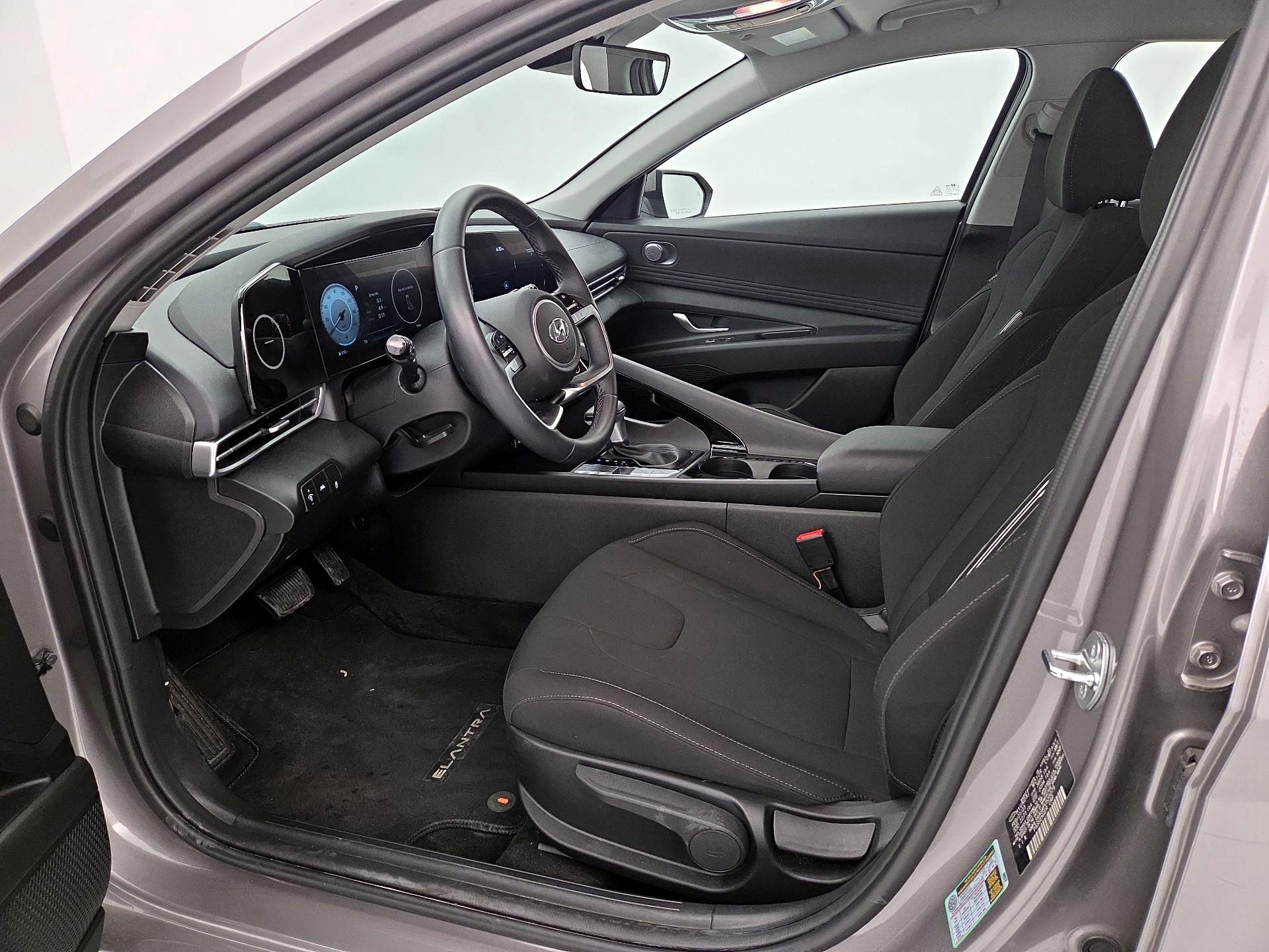 Thumbnail: 2023 Hyundai Elantra - 11