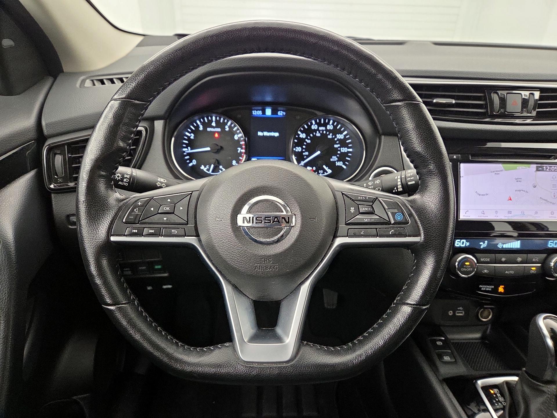 Thumbnail: 2022 Nissan Rogue Sport - 10