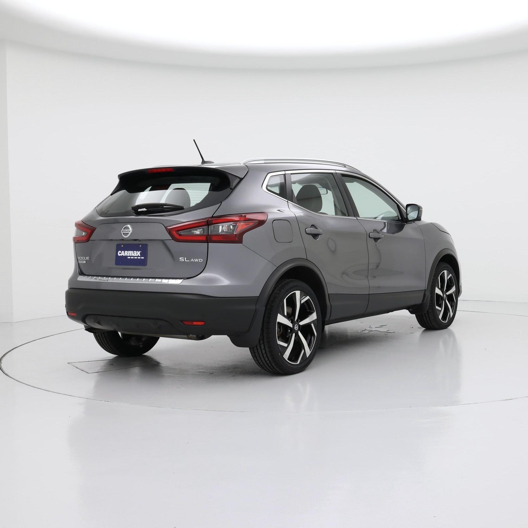 Thumbnail: 2022 Nissan Rogue Sport - 8