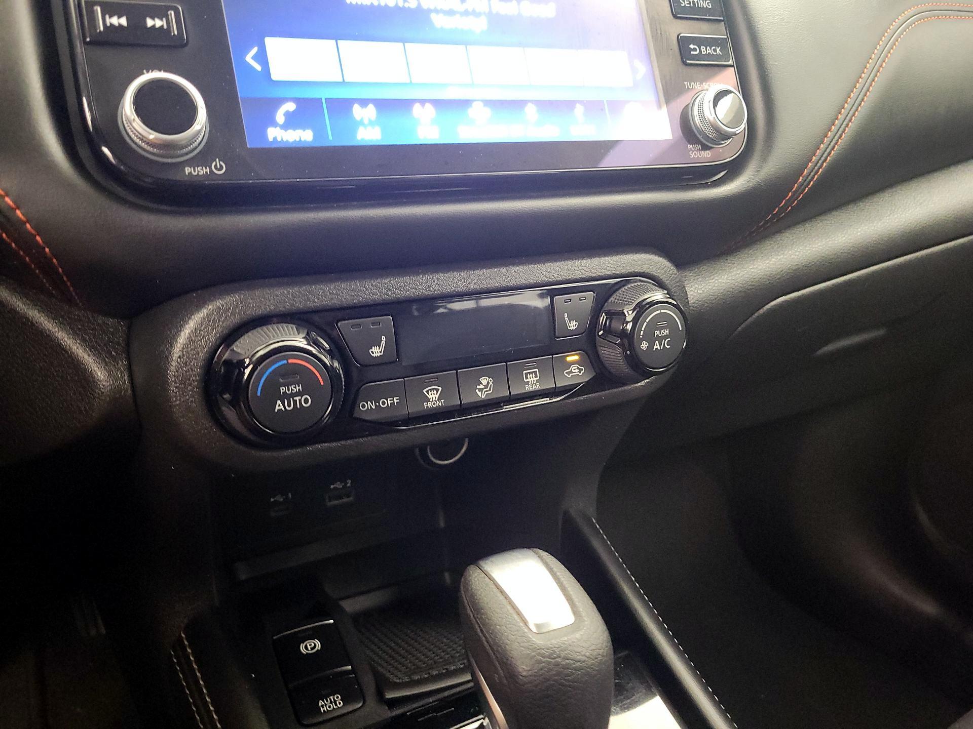 Thumbnail: 2023 Nissan Kicks - 16