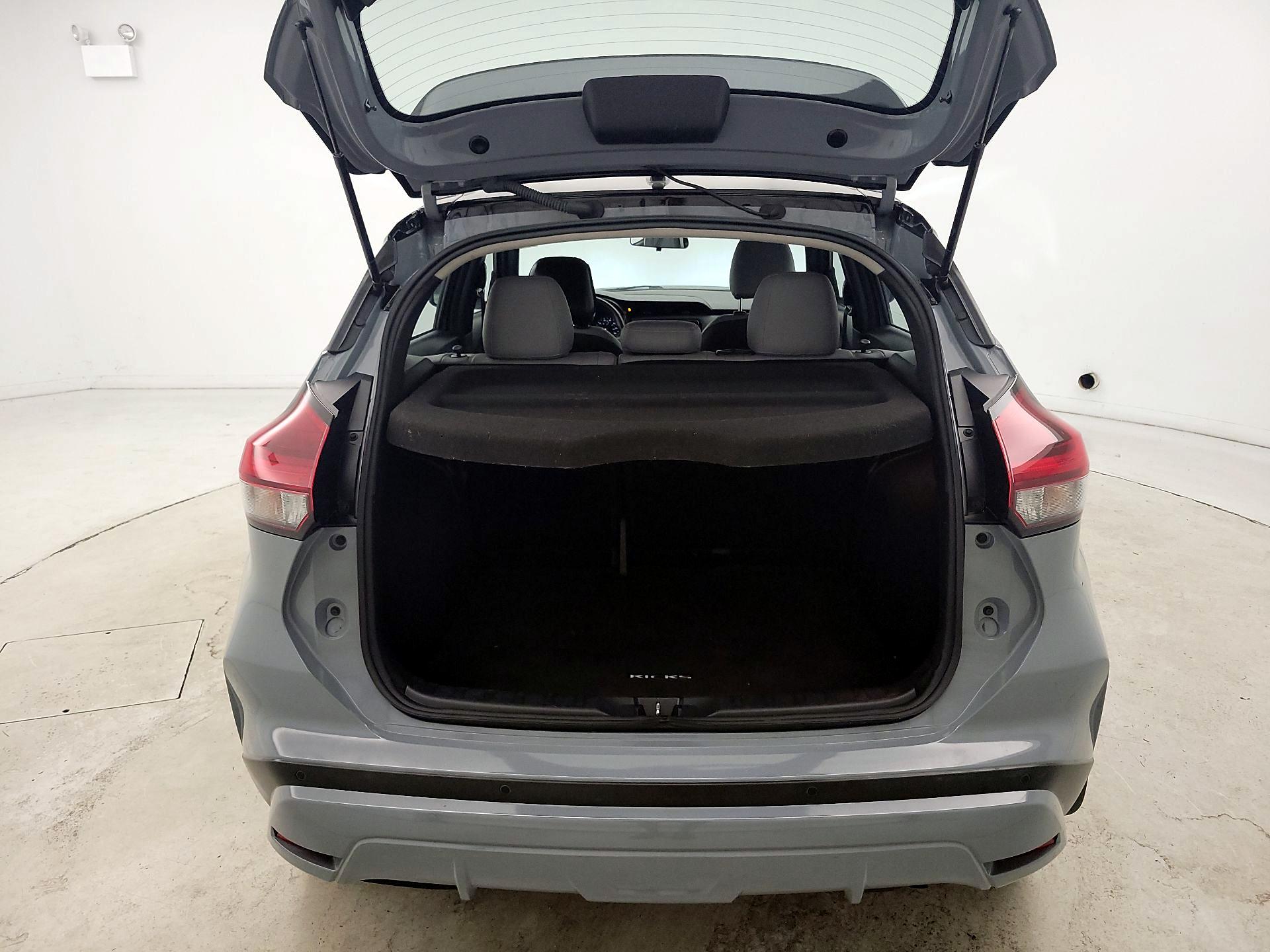 Thumbnail: 2023 Nissan Kicks - 20