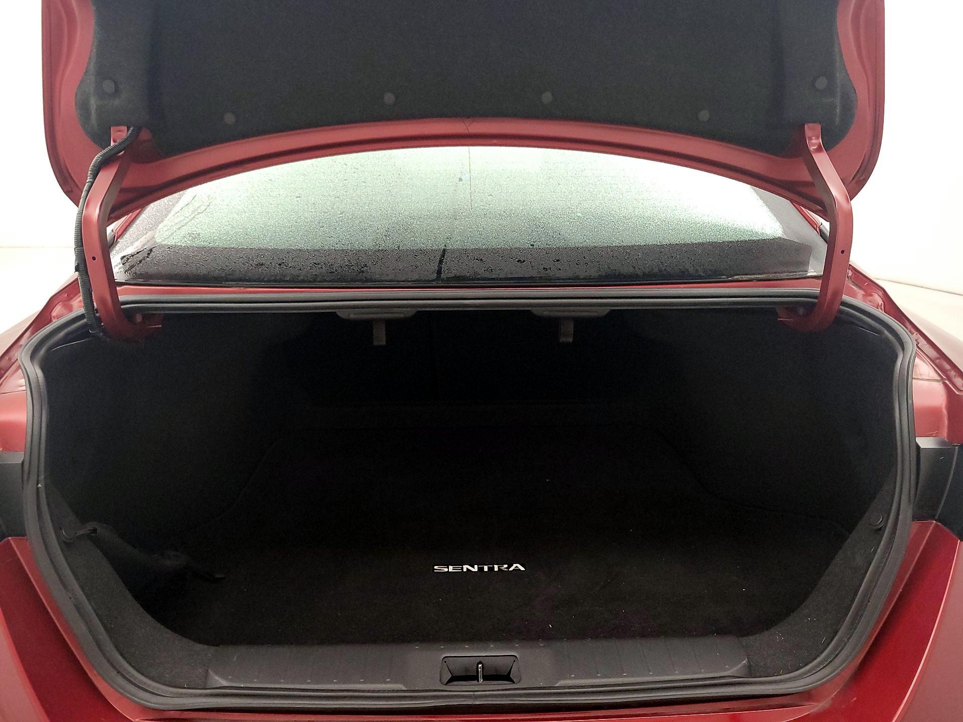 Thumbnail: 2023 Nissan Sentra - 20