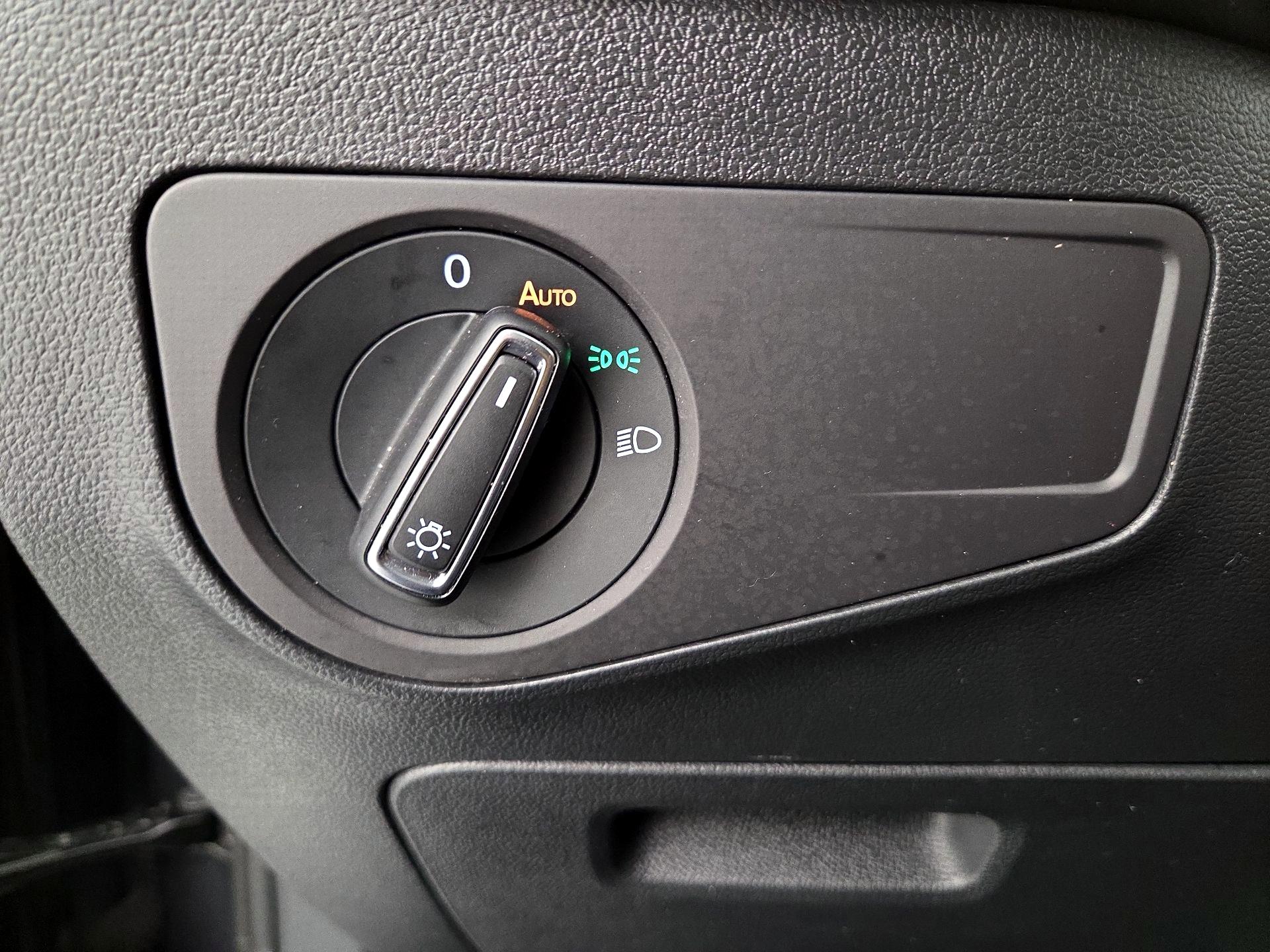 Thumbnail: 2024 Volkswagen Tiguan - 13