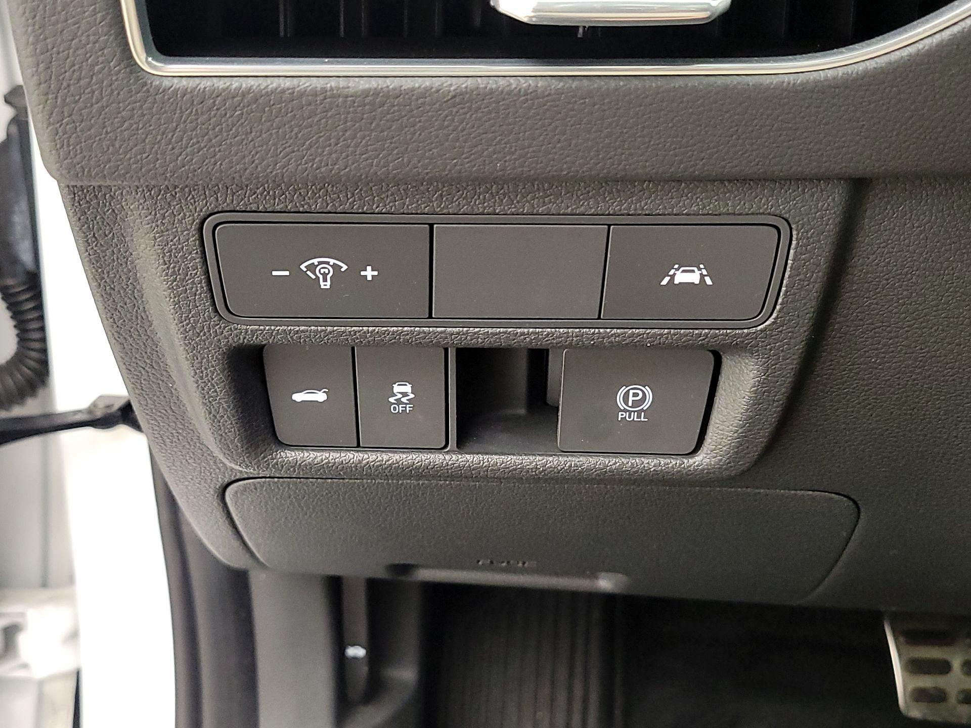 Thumbnail: 2023 Hyundai Sonata - 13