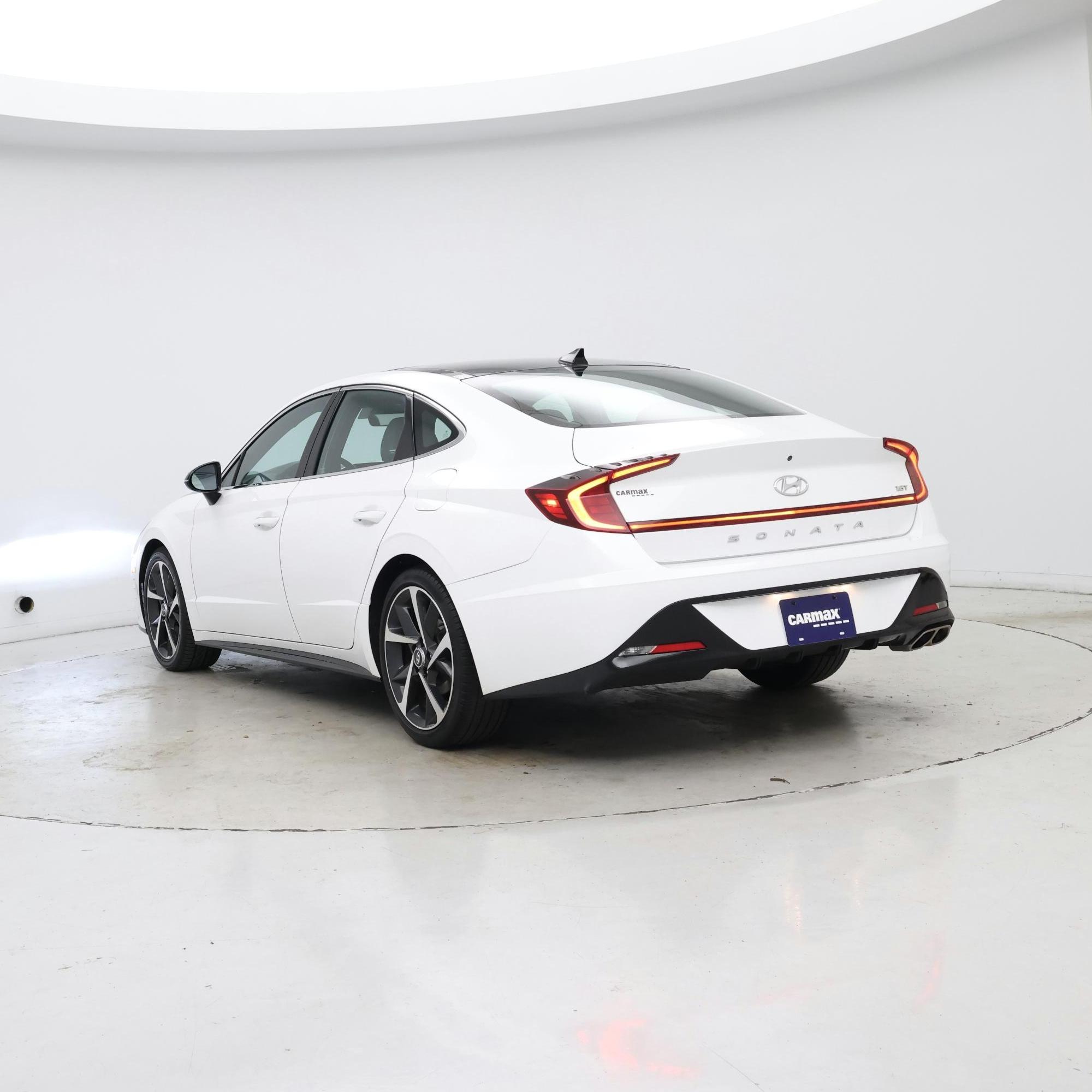 Thumbnail: 2023 Hyundai Sonata - 2