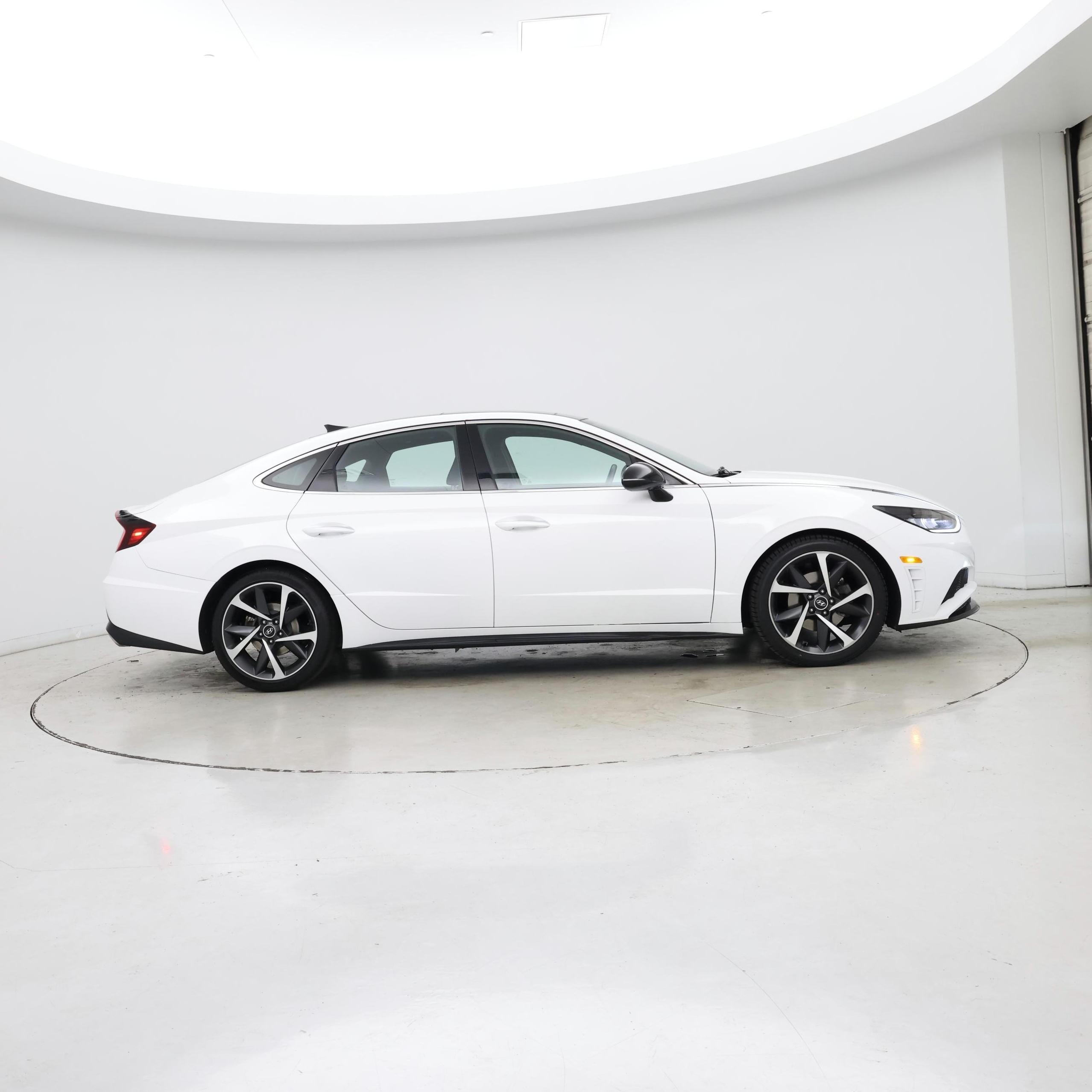 Thumbnail: 2023 Hyundai Sonata - 7