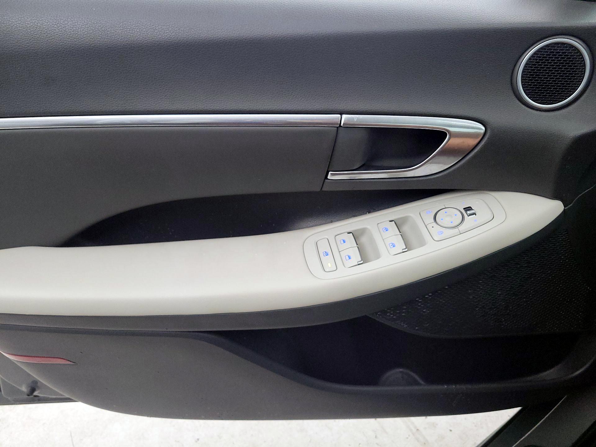 Thumbnail: 2023 Hyundai Sonata - 12