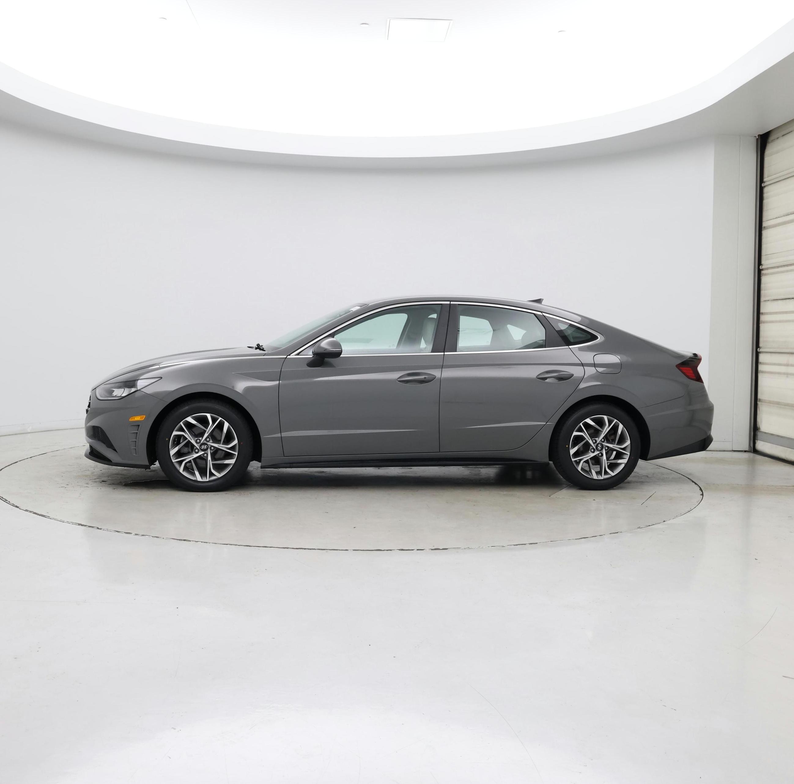 Thumbnail: 2023 Hyundai Sonata - 3