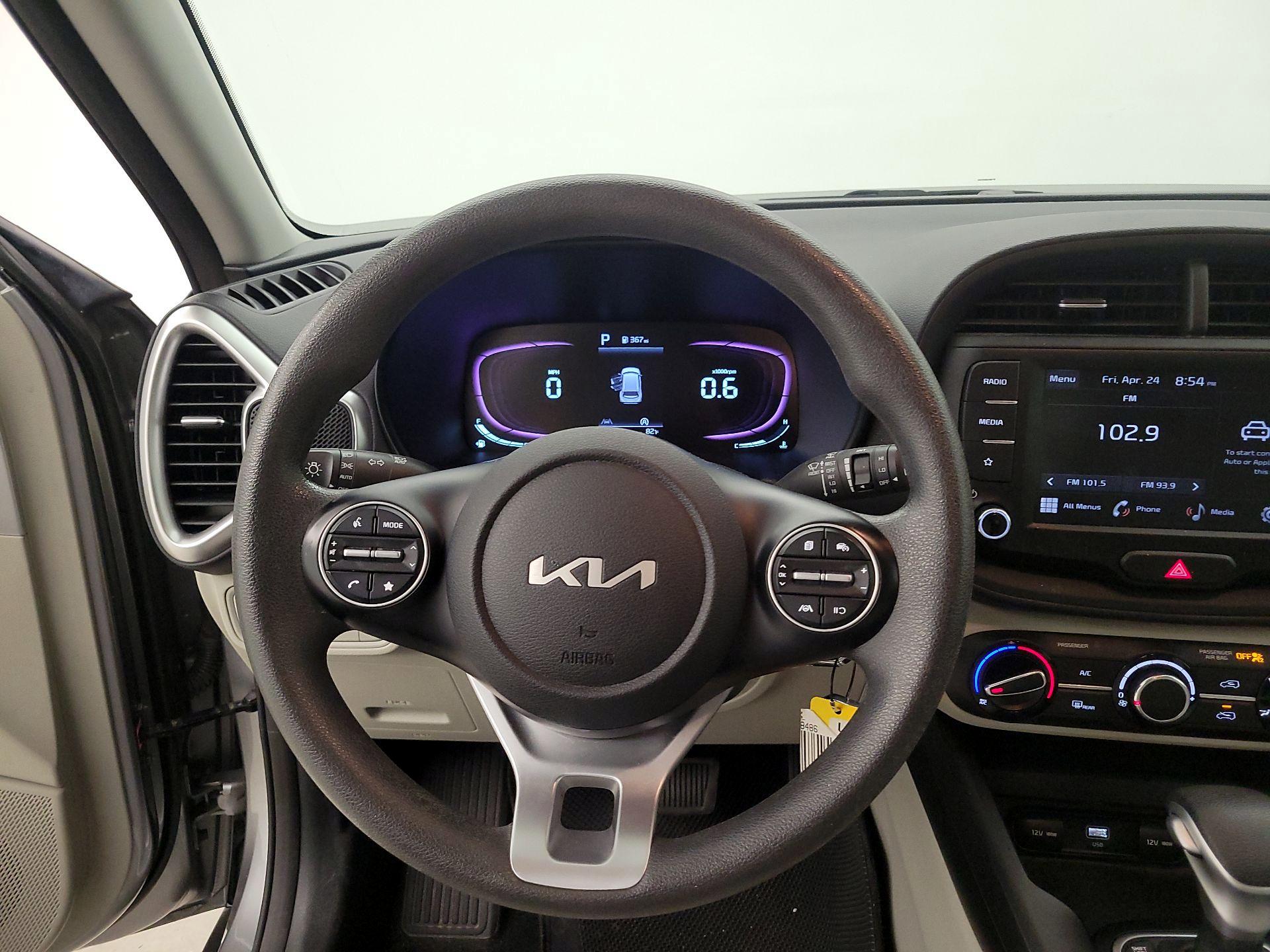 Thumbnail: 2023 Kia Soul - 10