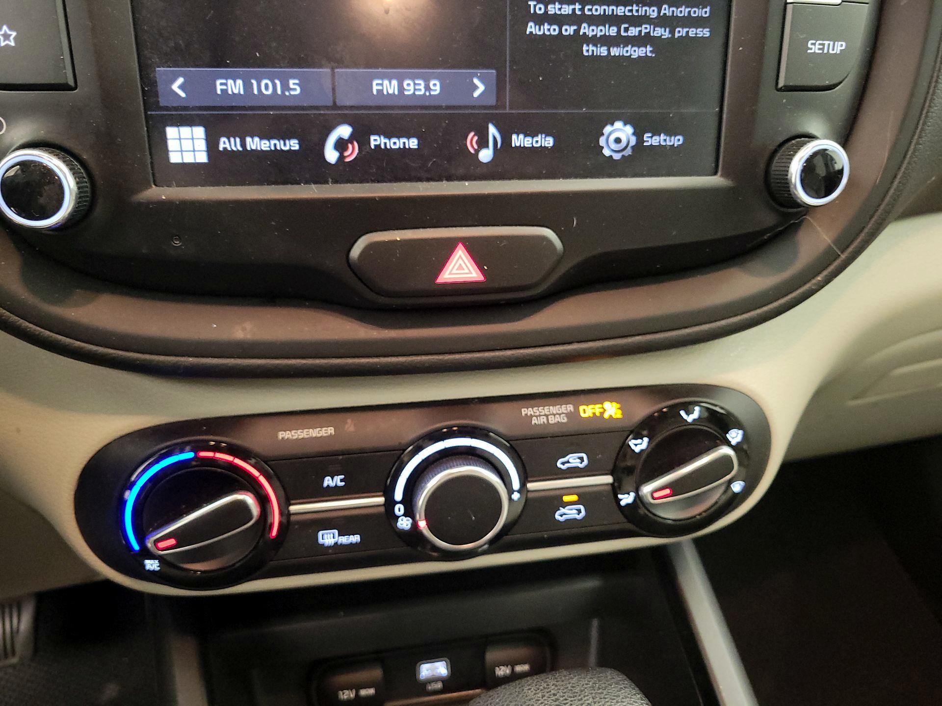 Thumbnail: 2023 Kia Soul - 16