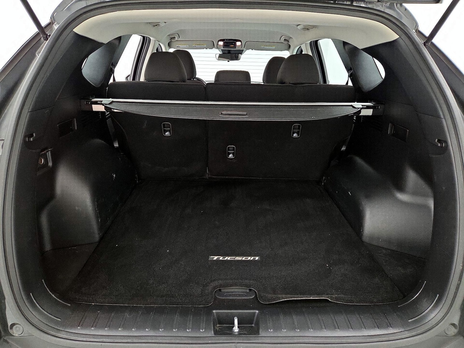 2023 Hyundai Tucson SE - Photo 21