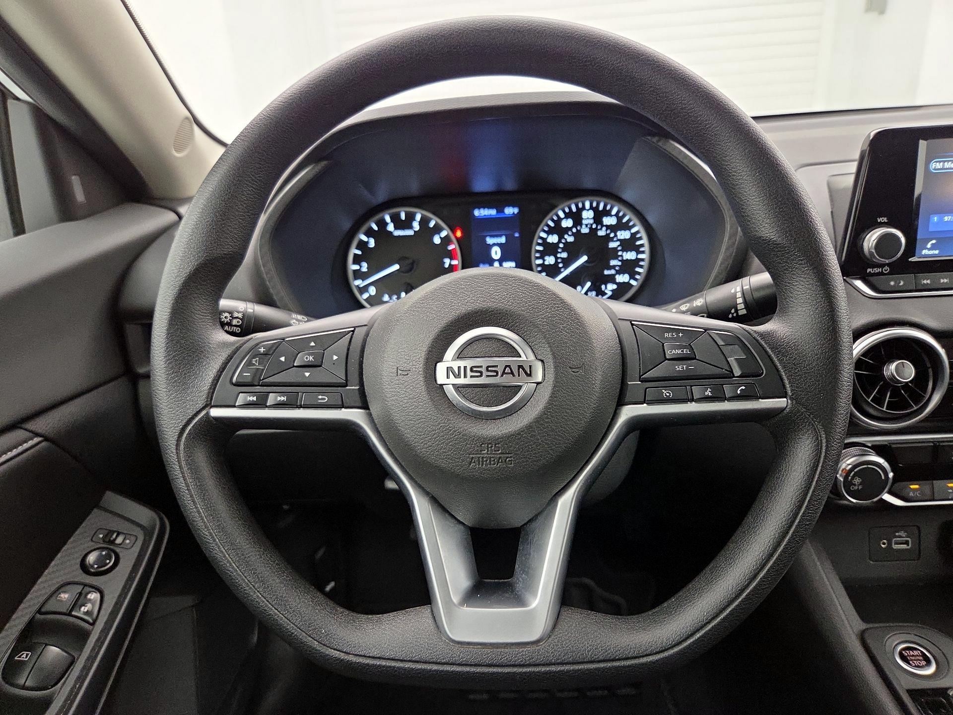Thumbnail: 2022 Nissan Sentra - 10