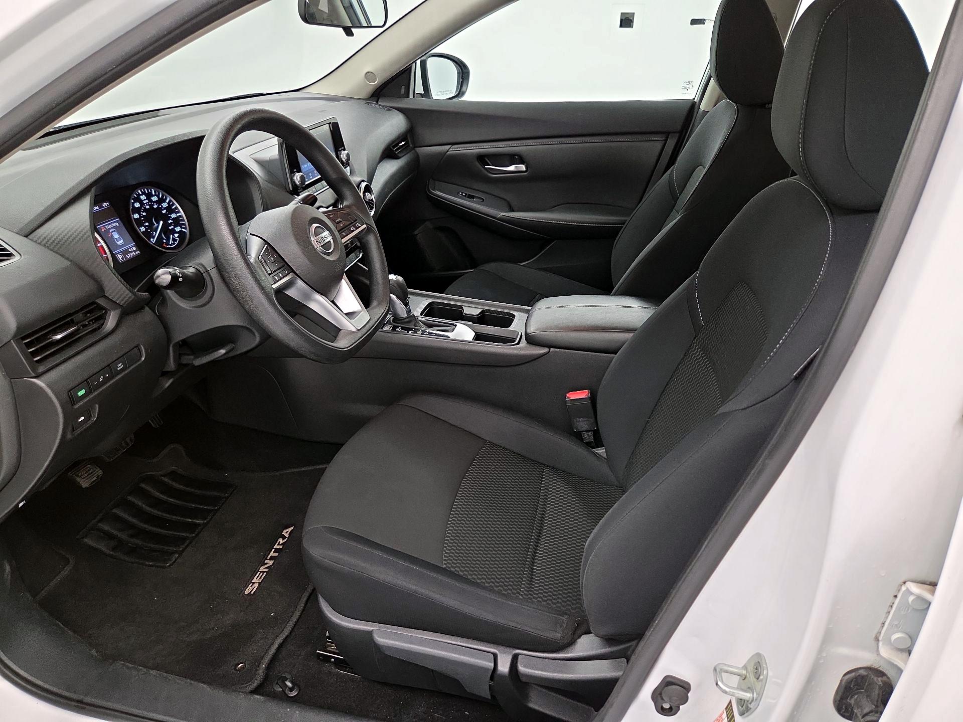 Thumbnail: 2022 Nissan Sentra - 11