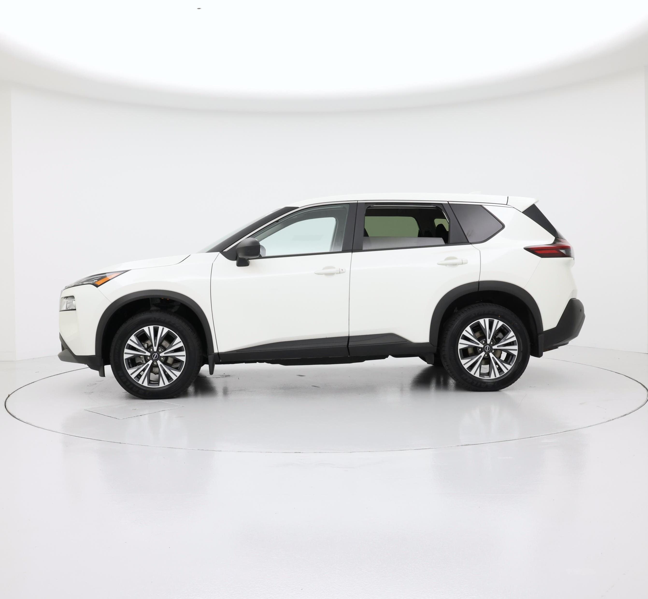 Thumbnail: 2023 Nissan Rogue - 3