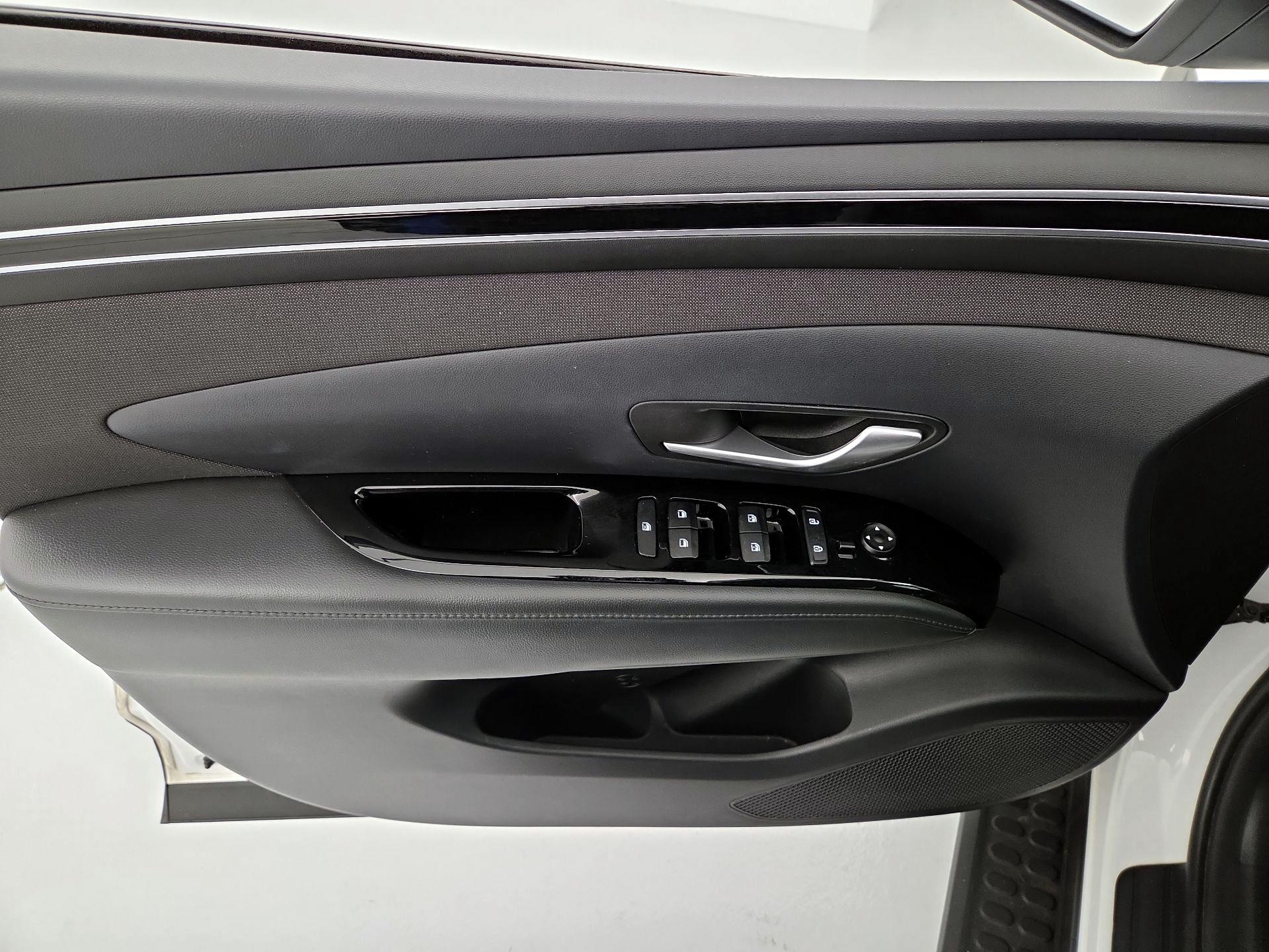 Thumbnail: 2023 Hyundai Tucson - 12