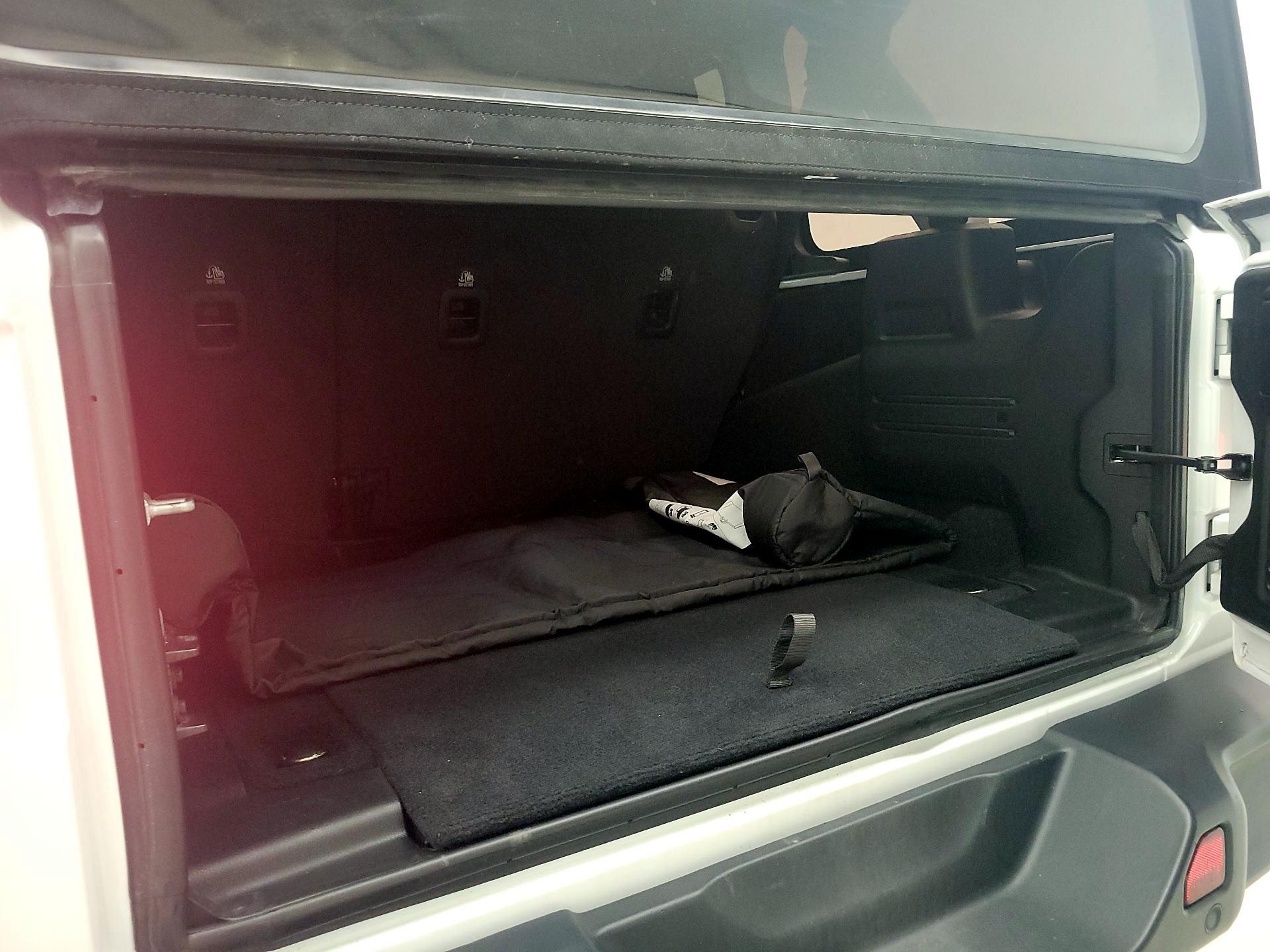 Thumbnail: 2021 Jeep Wrangler - 20